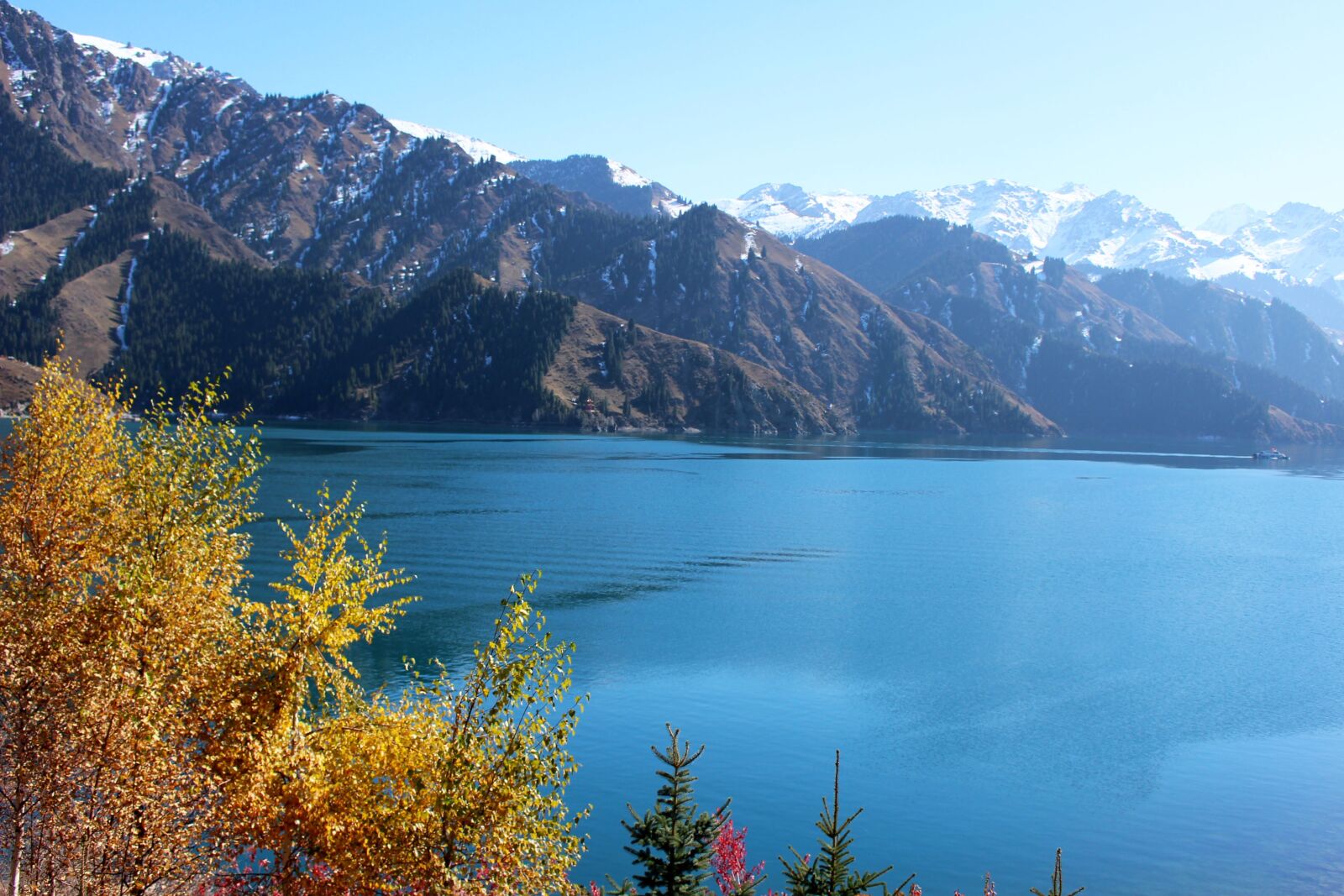 Canon EOS 100D (EOS Rebel SL1 / EOS Kiss X7) sample photo. Tianchi, lake, snow photography
