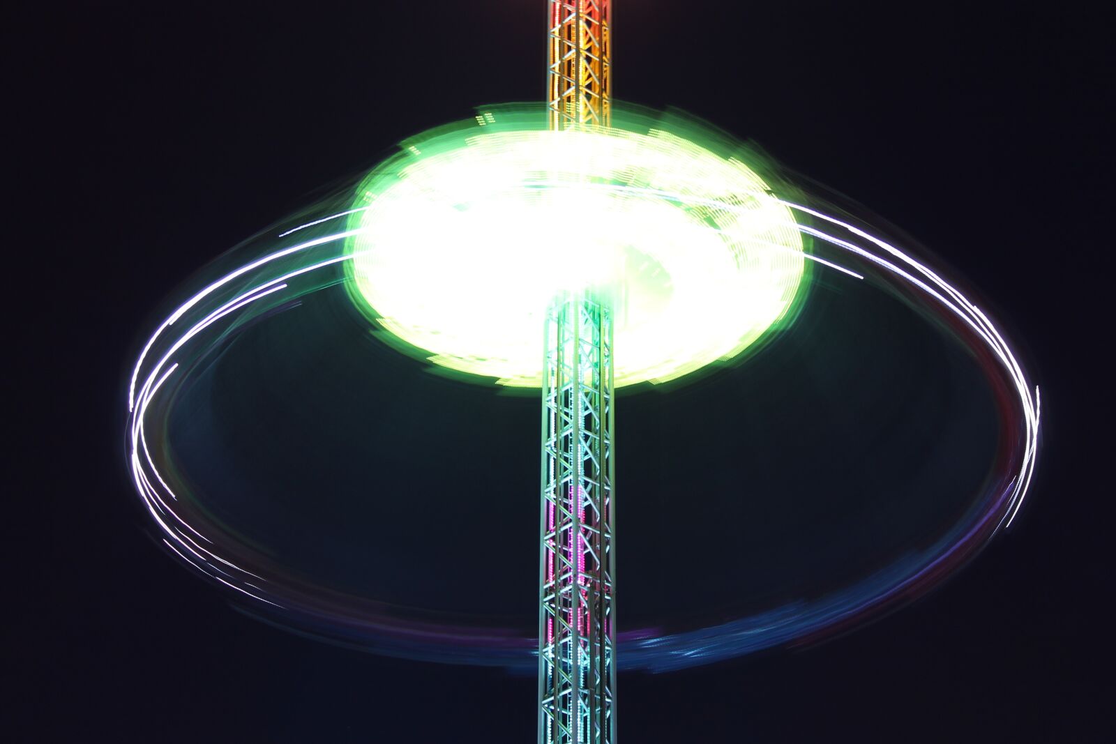Canon EOS 1100D (EOS Rebel T3 / EOS Kiss X50) sample photo. Wheel, the festival, light photography