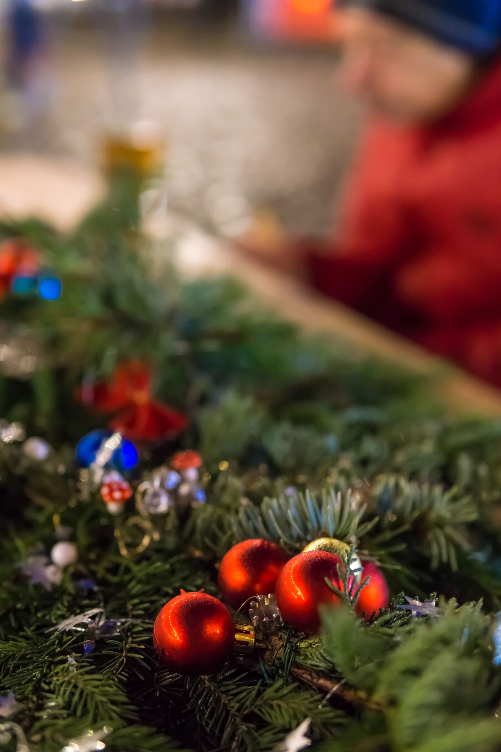 30mm F1.4 DC DN | Contemporary 016 sample photo. Christmas market, tee, mulled photography