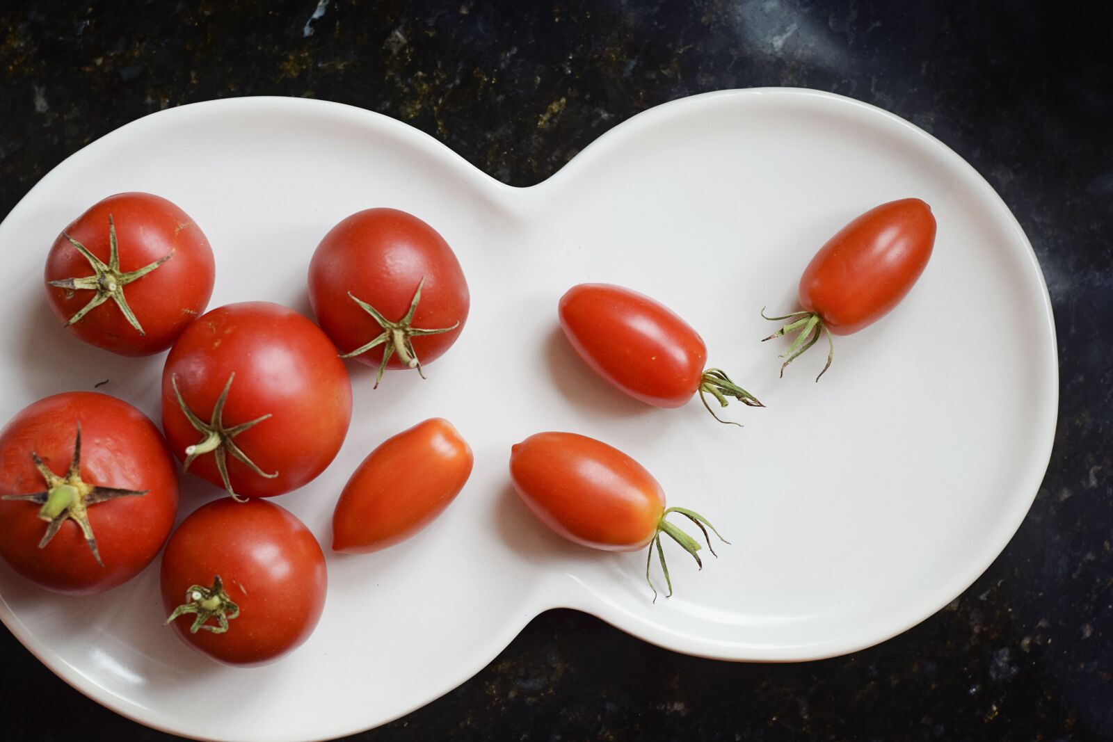 Nikon D5300 sample photo. Cherry tomatoes, tomatoes, garden photography