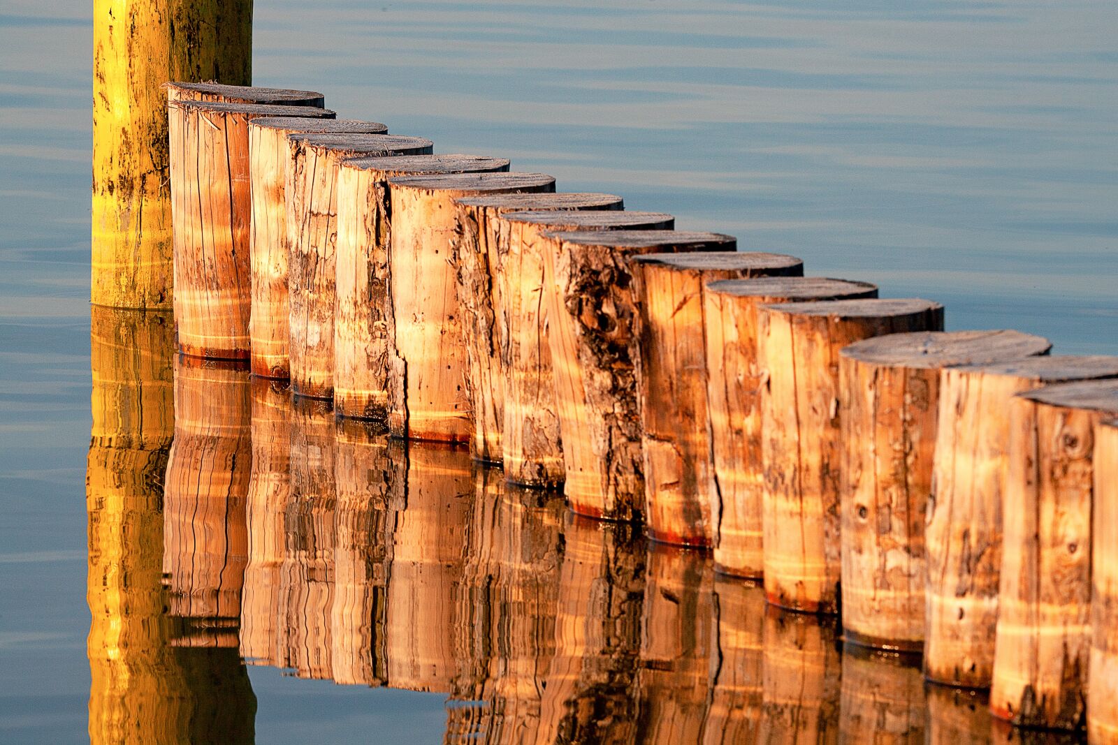 Canon EOS 5D Mark II sample photo. Lake, water, breakwater photography