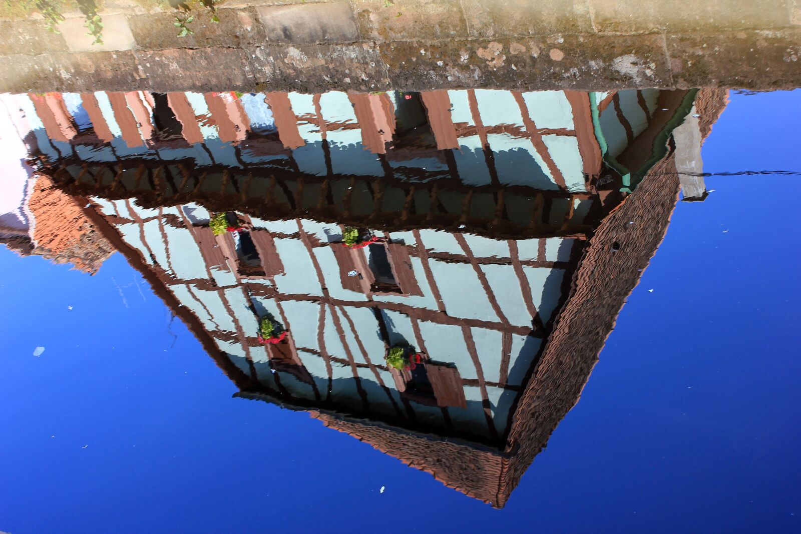 Canon EOS 550D (EOS Rebel T2i / EOS Kiss X4) sample photo. Reflection, water, alsace photography