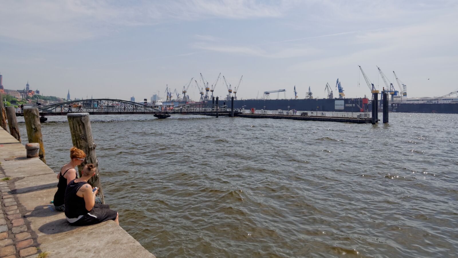 Nikon D90 sample photo. Port, hamburg, germany photography