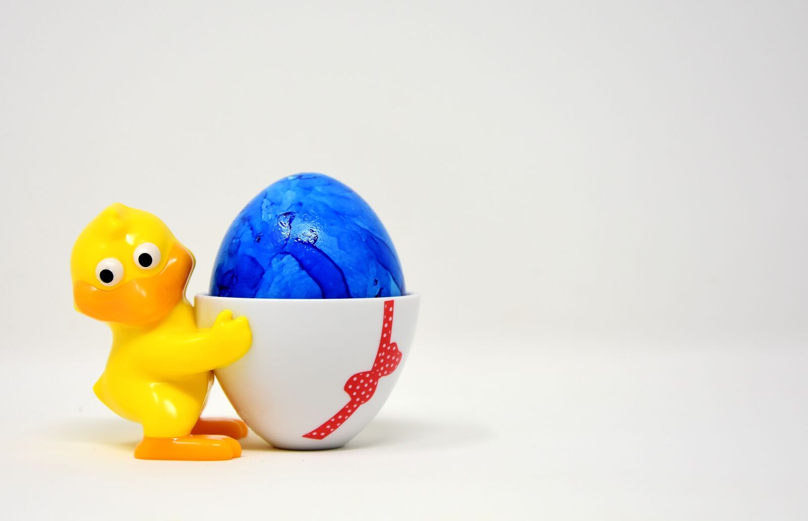 Nikon D7200 sample photo. Easter egg, chicks, egg photography