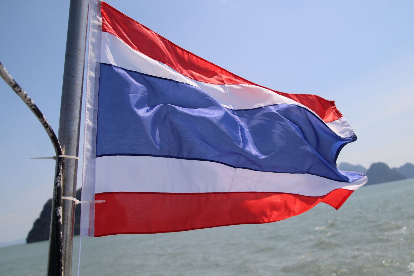 Canon EOS M50 (EOS Kiss M) sample photo. Flag, thailand, asia photography
