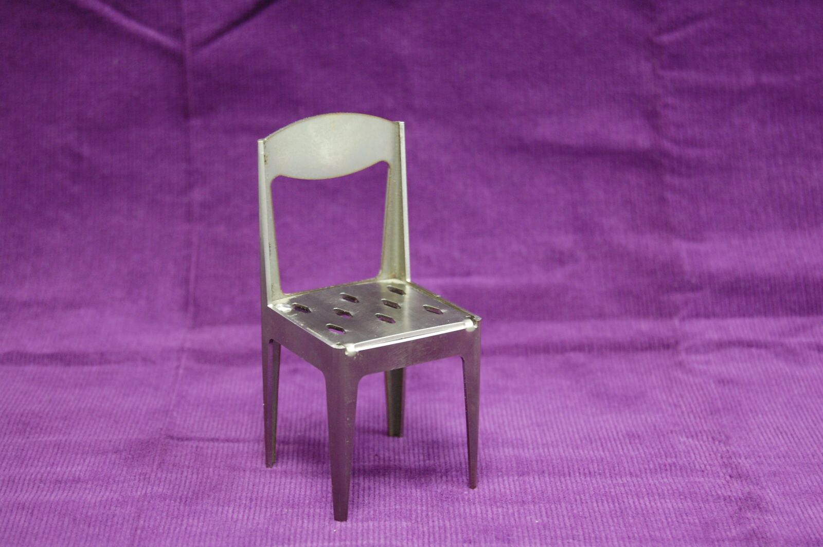 Nikon D40 sample photo. Metal construction, stainless steel photography