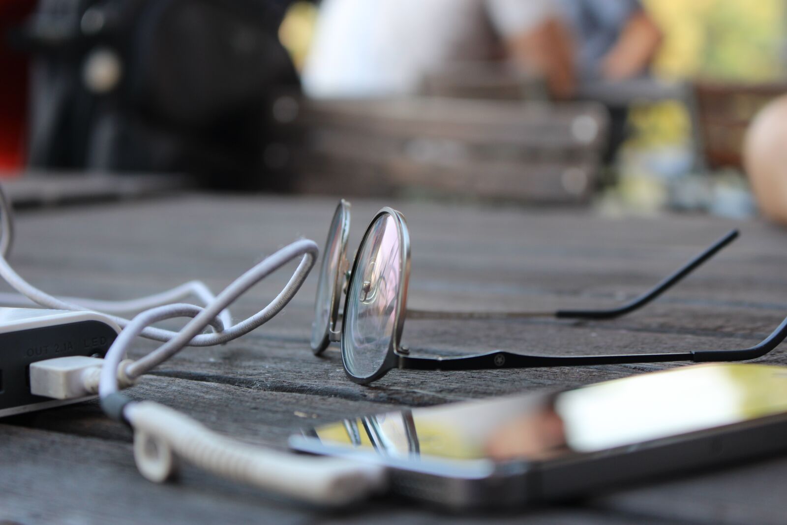 Canon EOS 700D (EOS Rebel T5i / EOS Kiss X7i) sample photo. Macro, glasses, modern photography