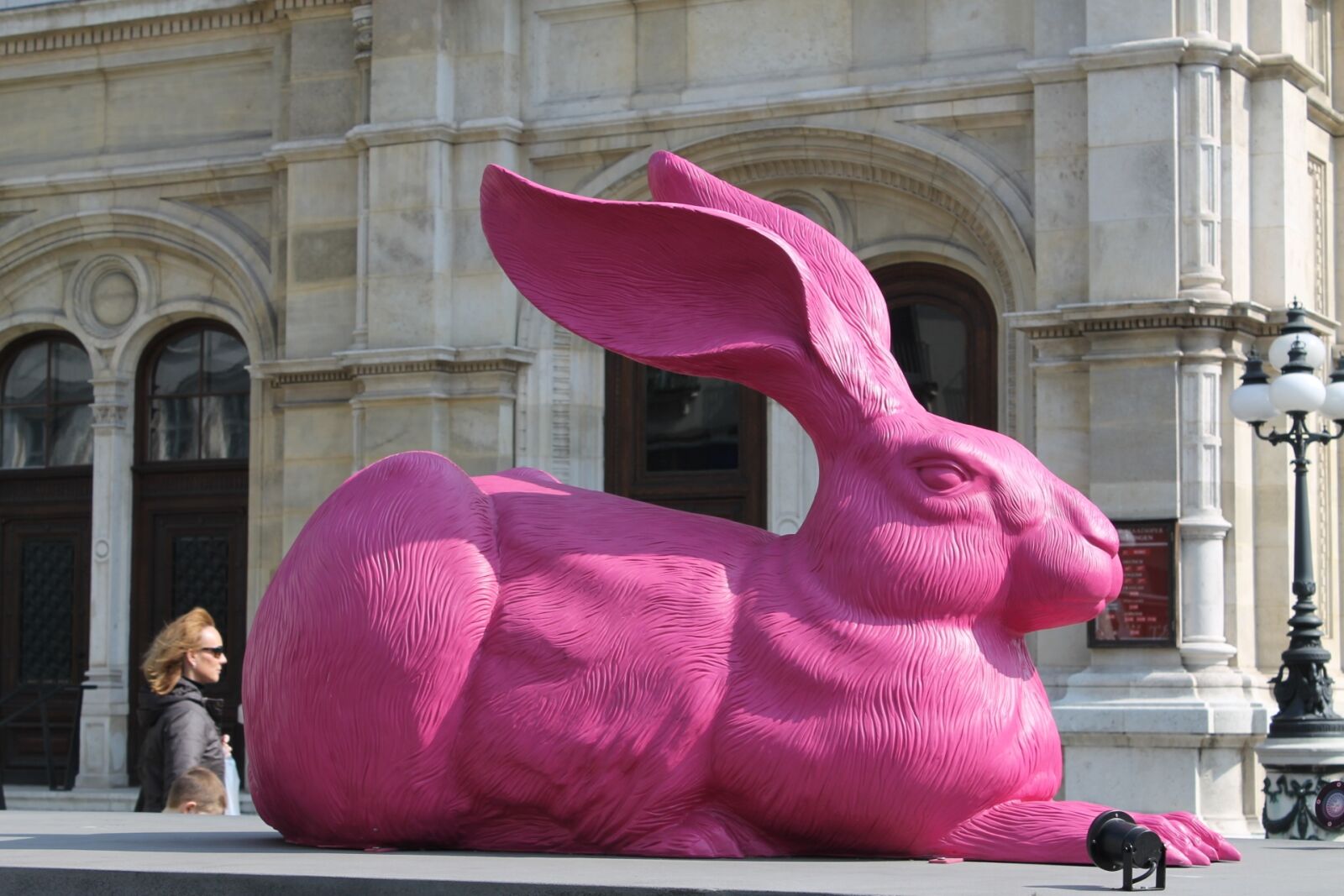 Canon EOS 1100D (EOS Rebel T3 / EOS Kiss X50) sample photo. City, architecture, easter bunny photography