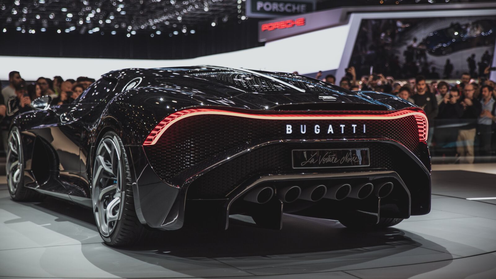 Canon EOS 5D Mark IV sample photo. Auto, bugatti, automobile photography