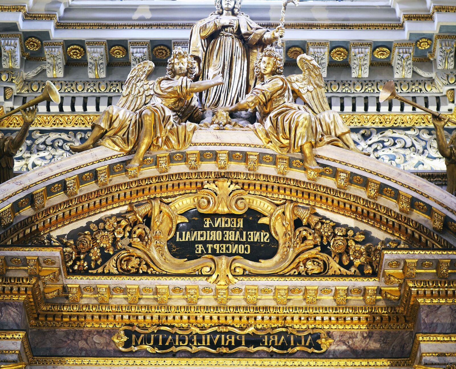Panasonic Lumix DMC-GH3 sample photo. Palace, religion, ornament, art photography