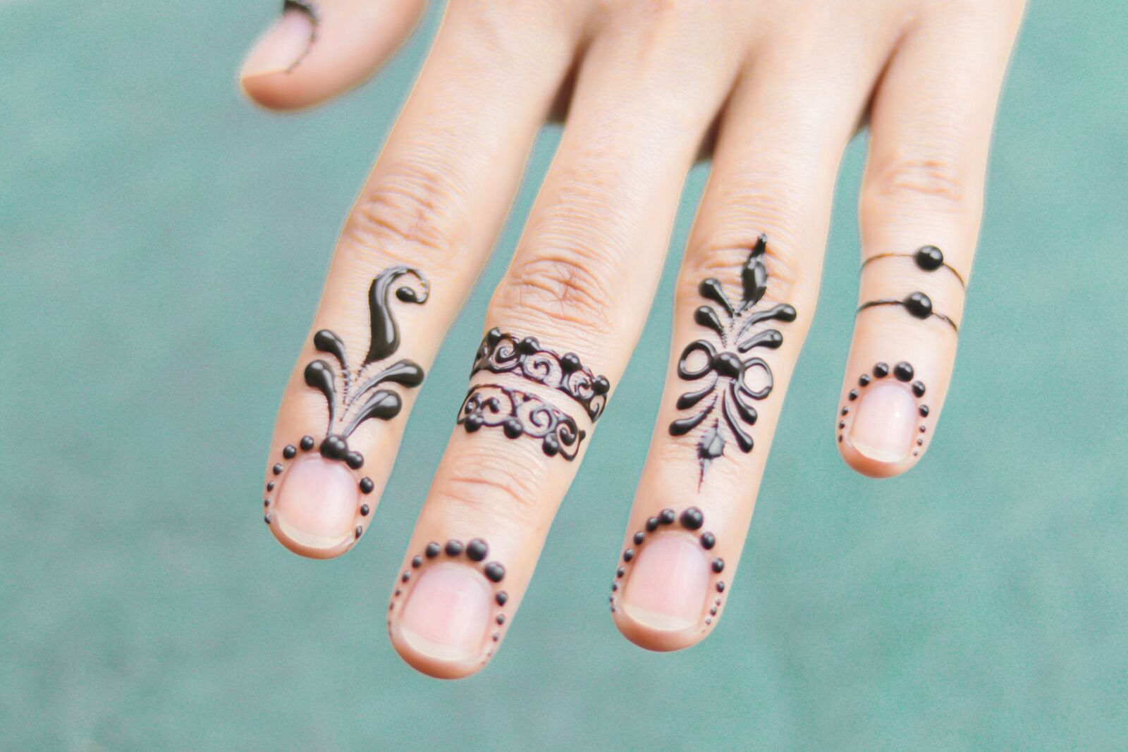 Canon EOS 80D sample photo. Mehendi, drawing, wedding photography