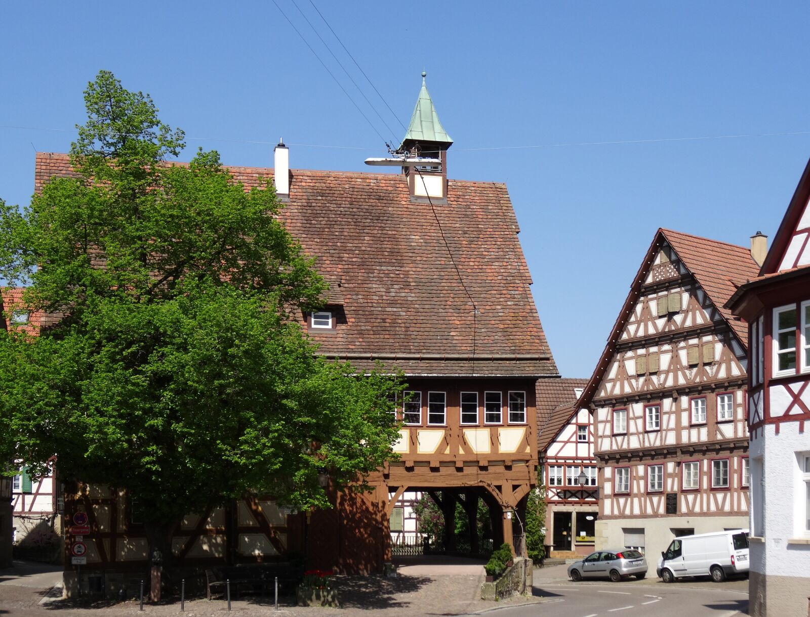 Sony DSC-HX50 sample photo. Wine city, fachwerkhaus, town photography
