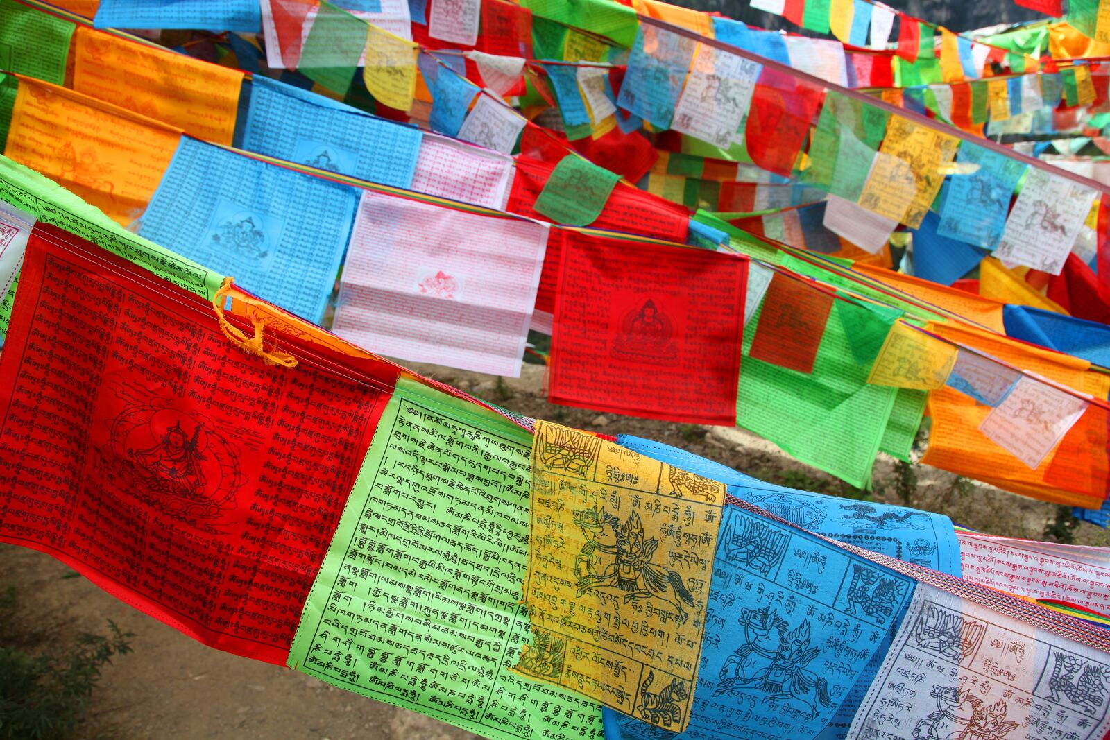Canon EOS 5D Mark II sample photo. Religion, east, asia photography
