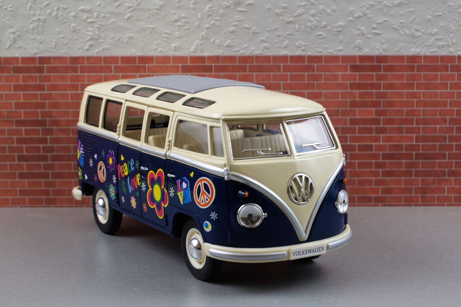 Sony DT 18-70mm F3.5-5.6 sample photo. Vw, bus, vw bus photography