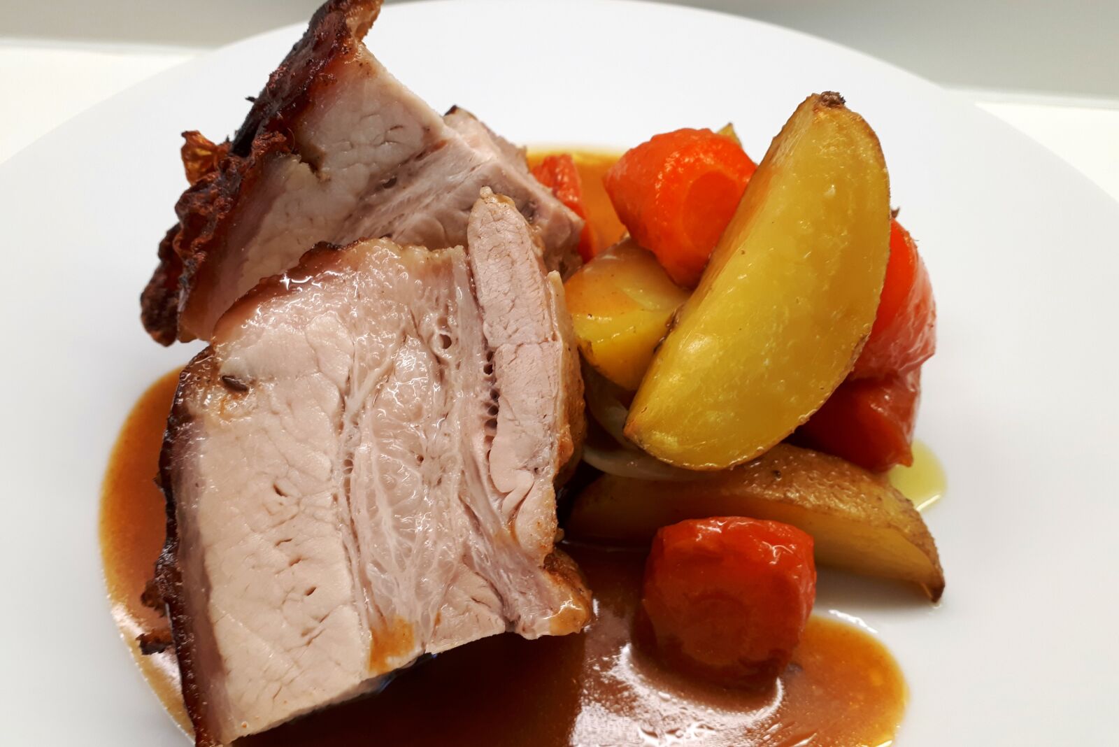 Samsung Galaxy A5(2017) sample photo. Roast pork, crust roast photography