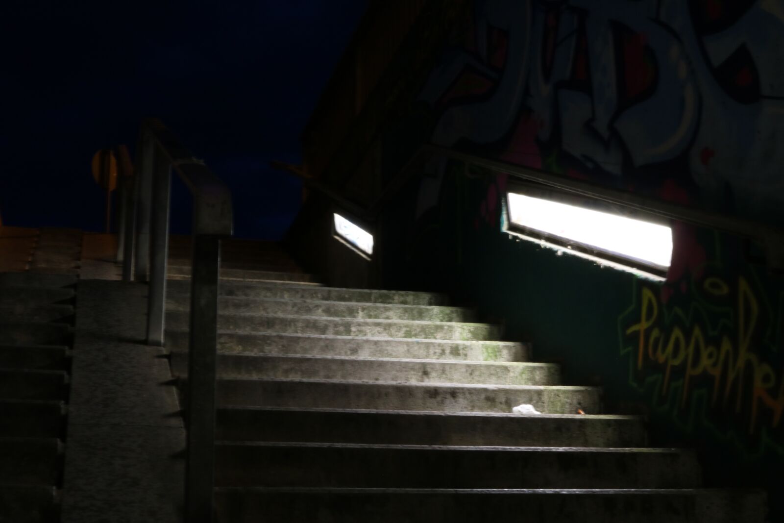 Canon EOS 750D (EOS Rebel T6i / EOS Kiss X8i) sample photo. Stairs, gloomy, abandoned photography