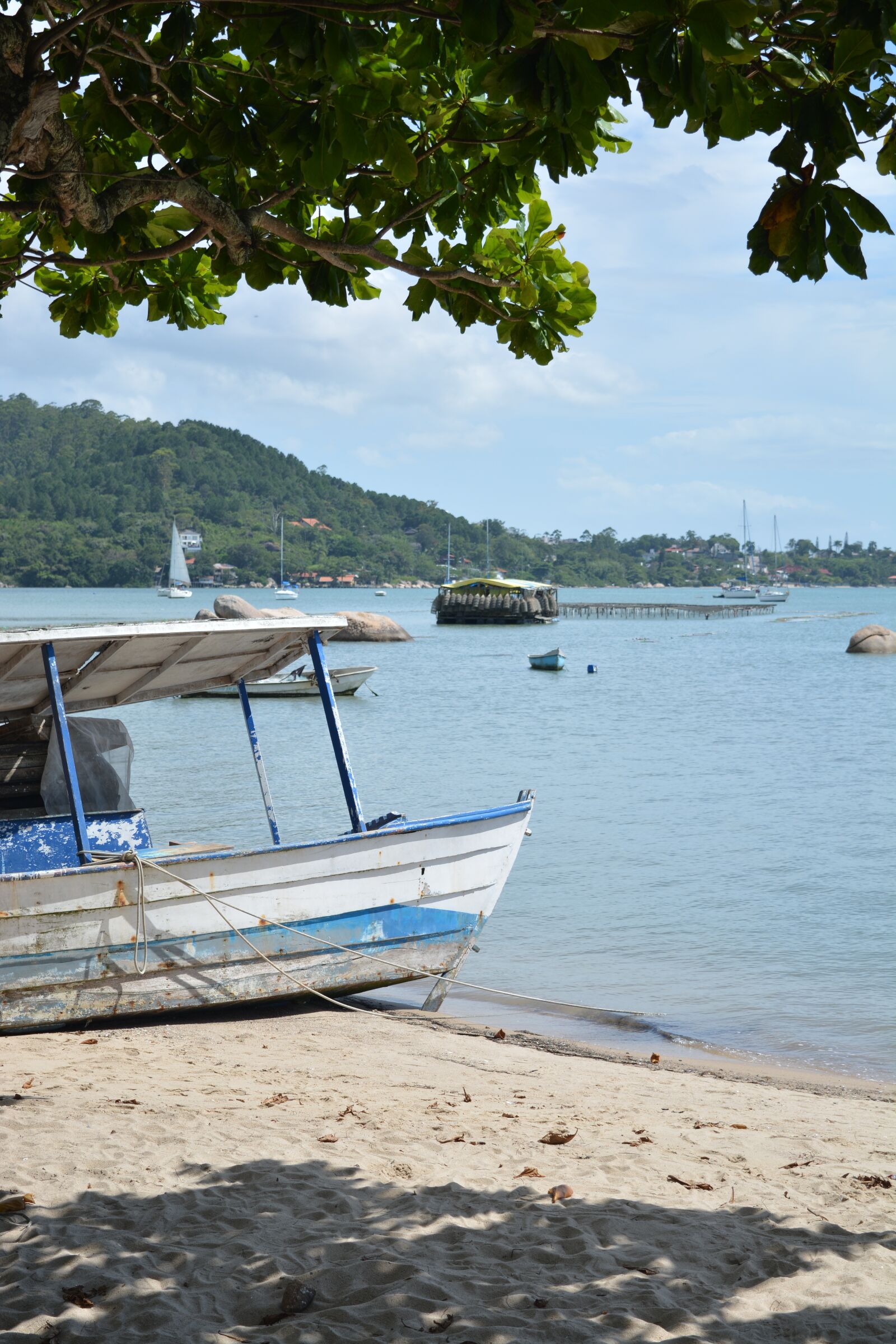 Nikon D5200 sample photo. Beach, boats, florianópolis photography