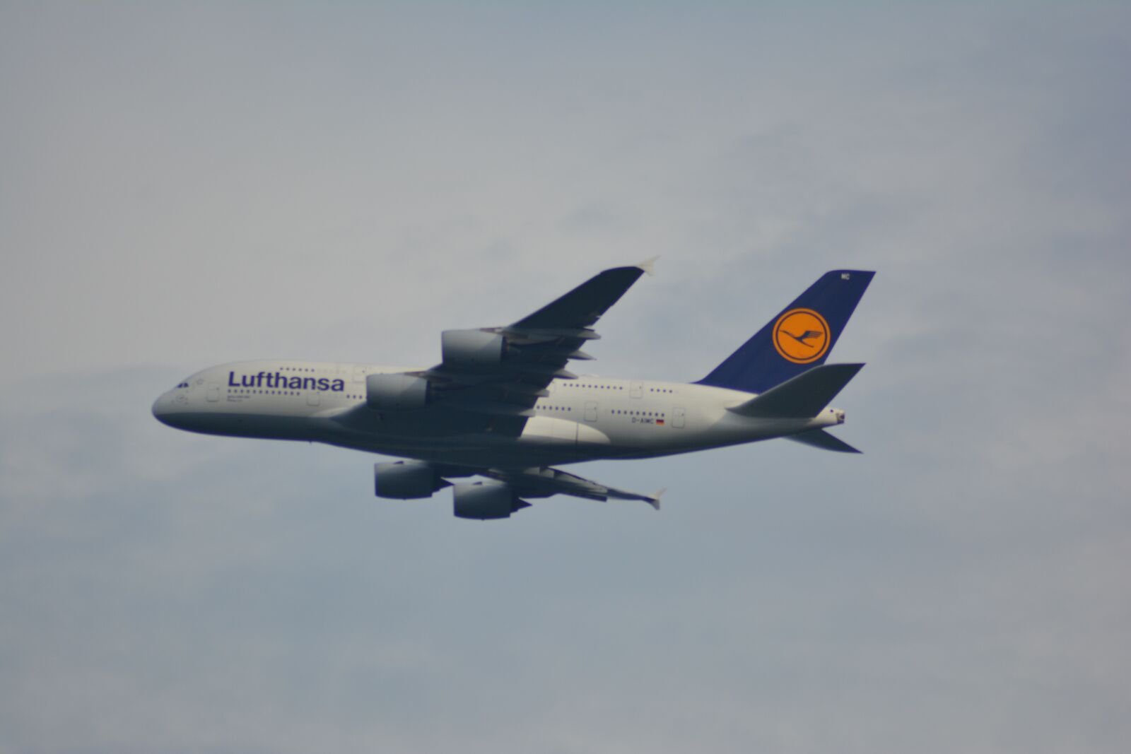 Nikon D5200 sample photo. Aircraft, lufthansa, transport photography