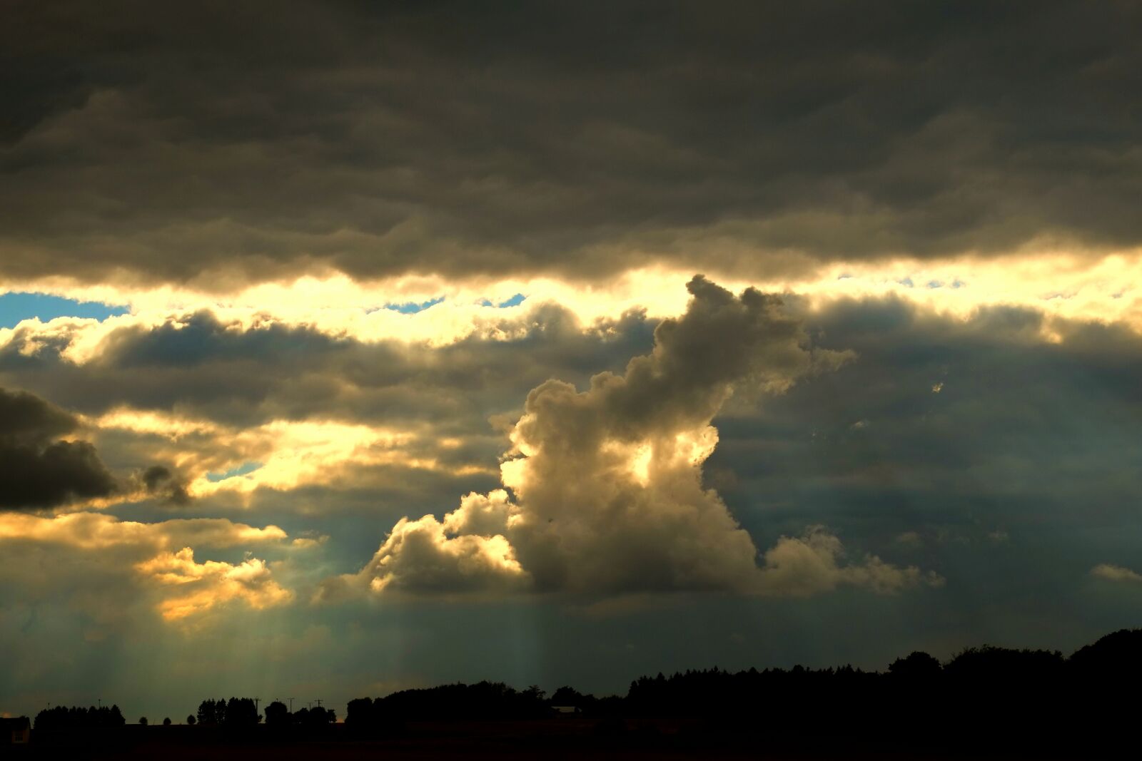 Fujifilm X-E1 sample photo. Clouds, storm, sky photography