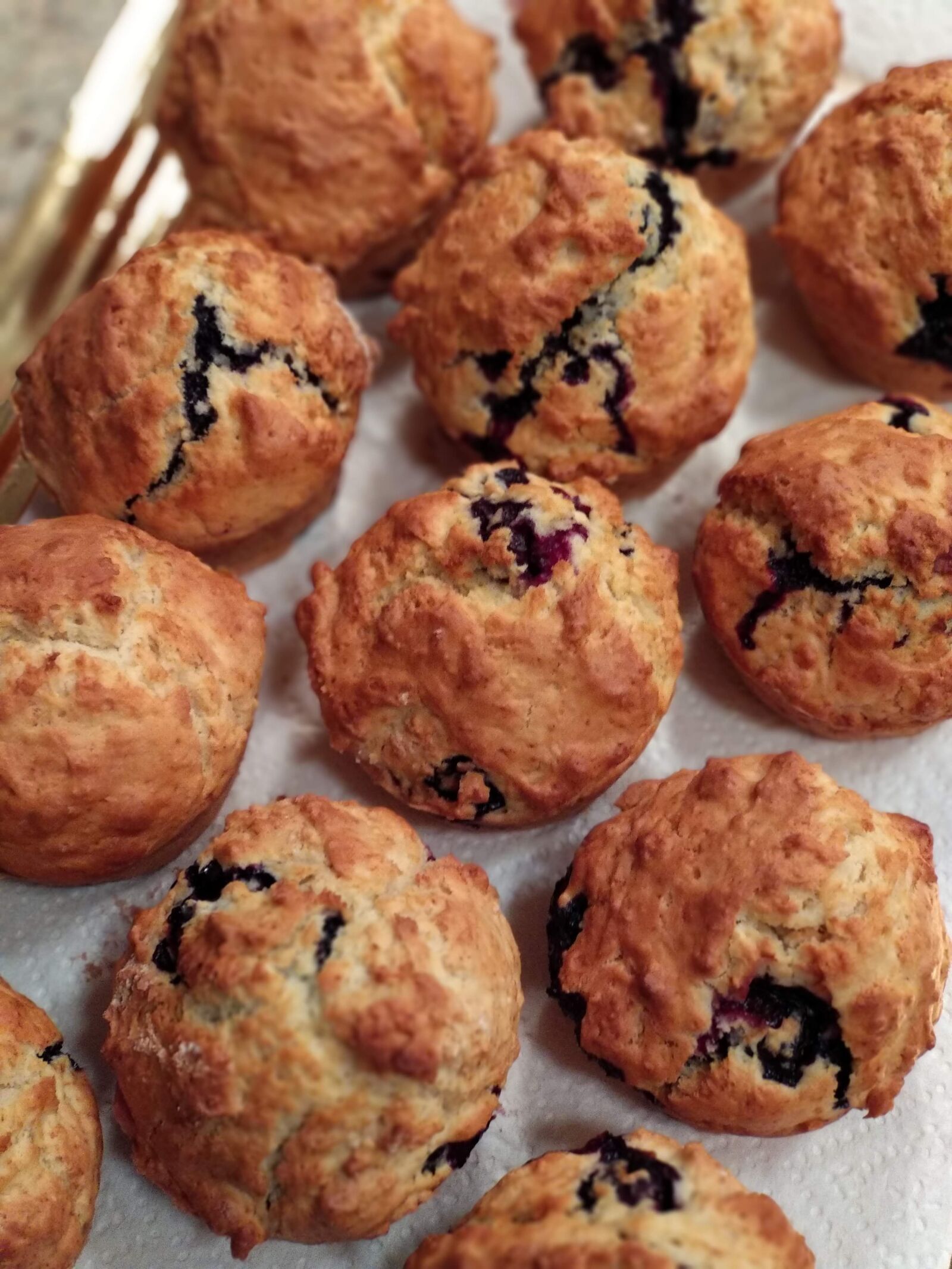 Xiaomi Mi A1 sample photo. Muffins, baking, bakery photography