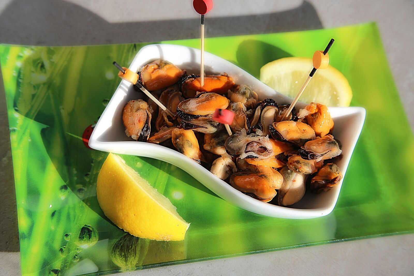 Canon EOS 5D Mark III sample photo. Mold, salad, aperitif photography