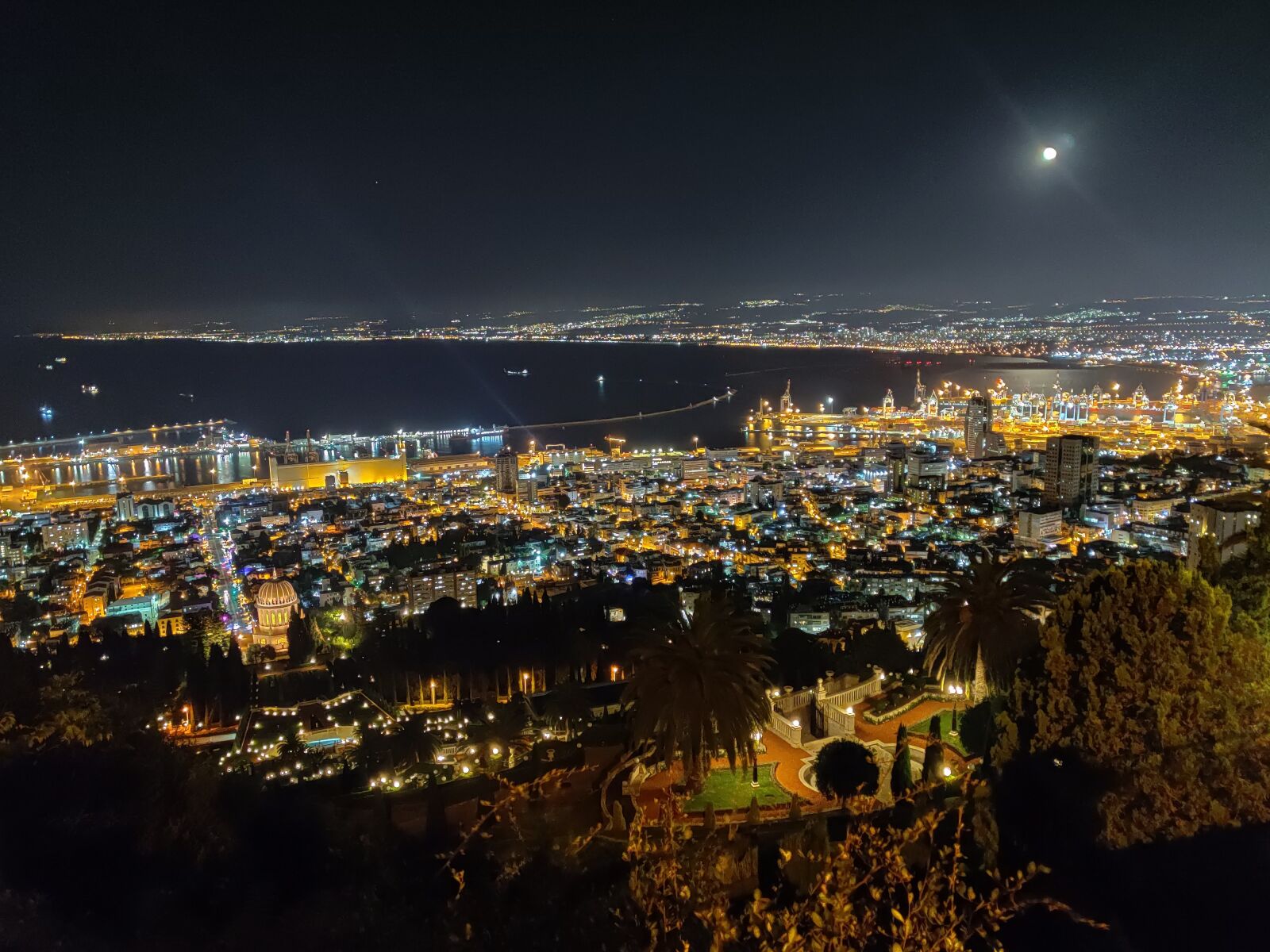 OnePlus HD1900 sample photo. Haifa, night time, city photography