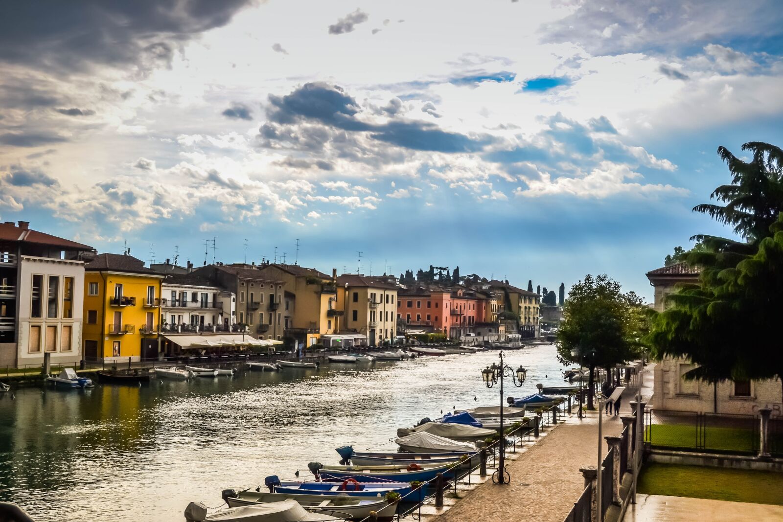 Nikon D3100 sample photo. Italy, garda, lake photography