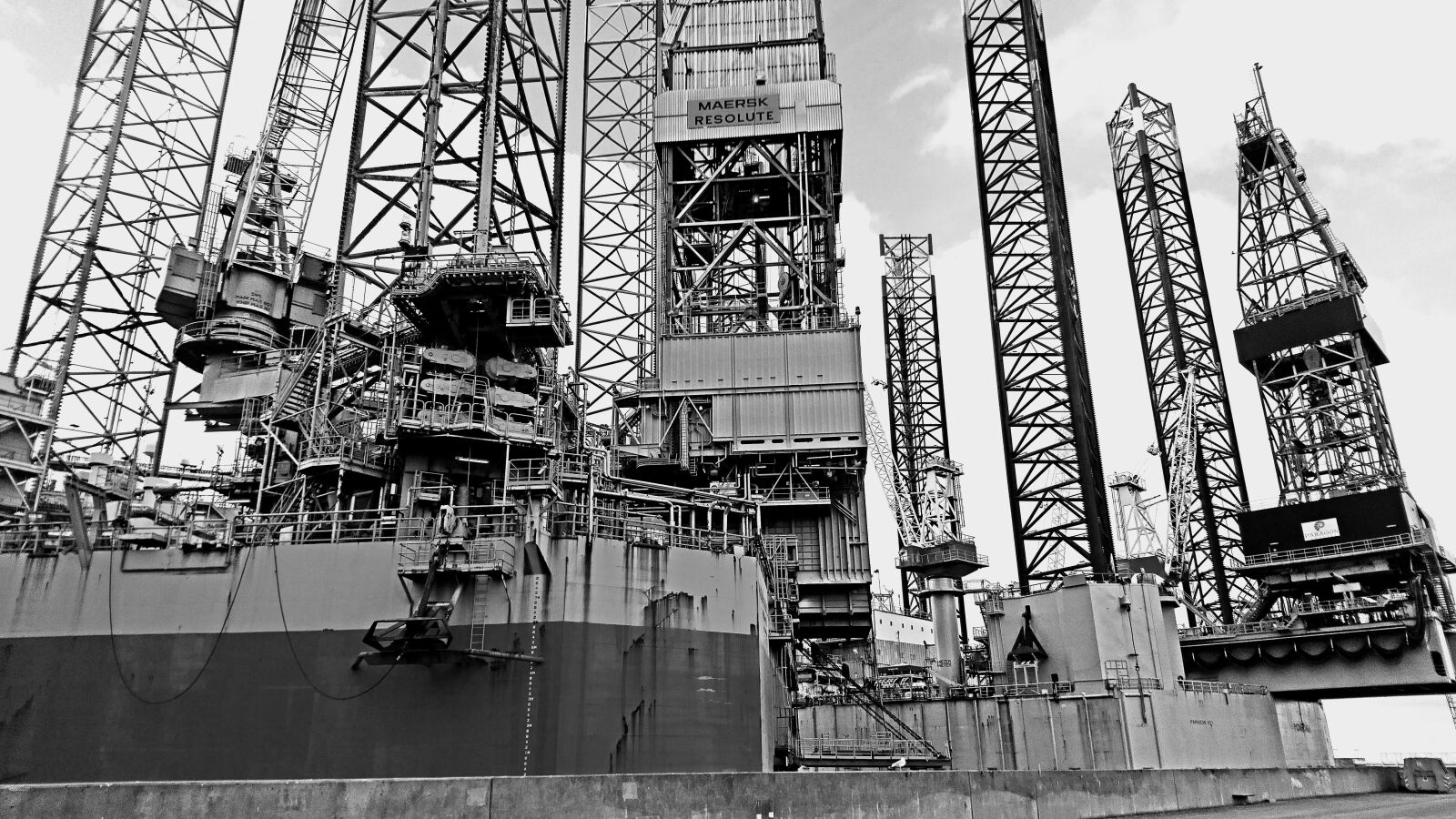 Sony Xperia X sample photo. Drilling rig, port, esbjerg photography