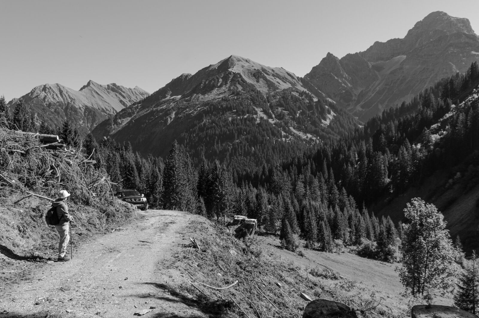 Sony SLT-A58 sample photo. Black and white, mountains photography