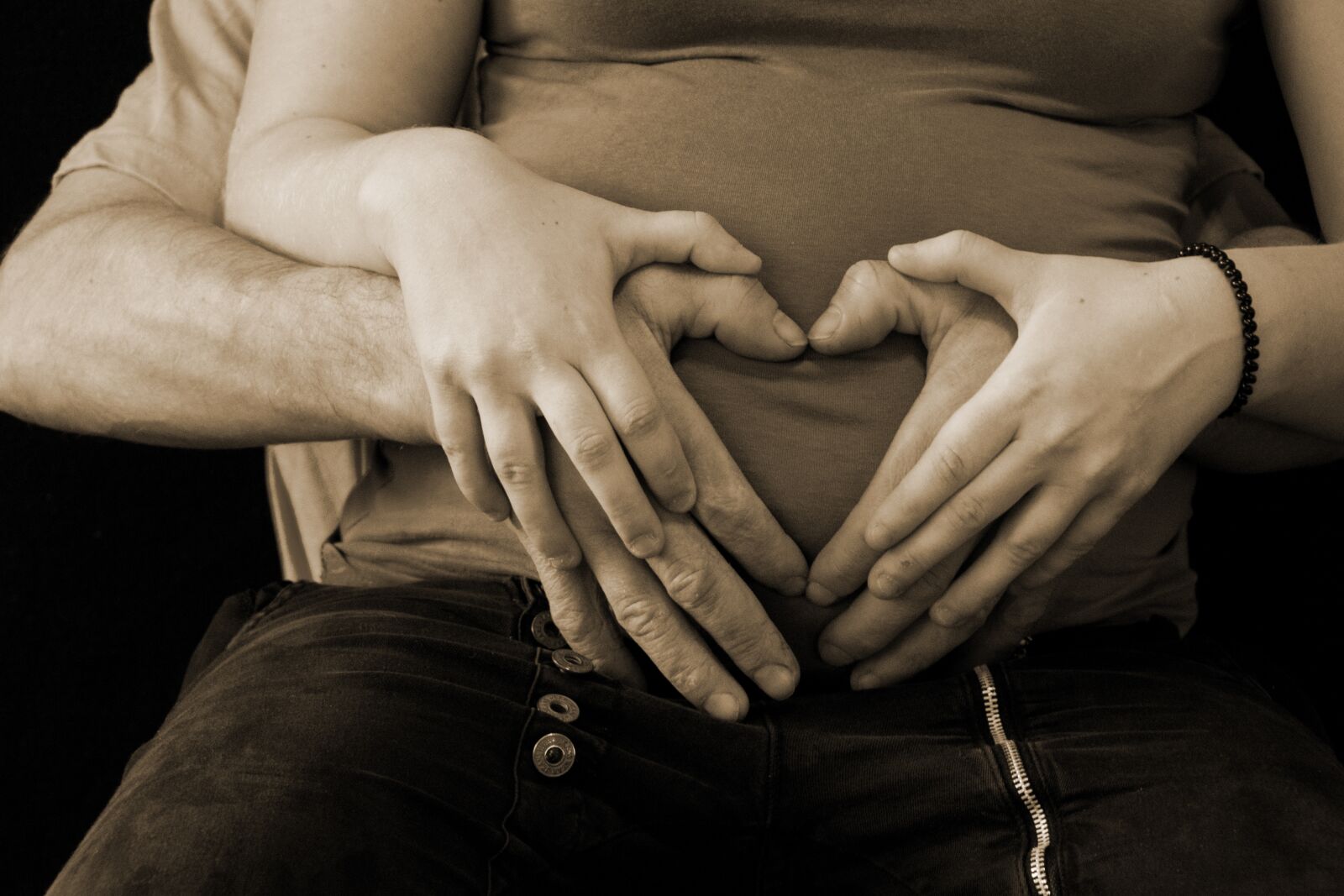 Nikon D3300 sample photo. Pregnant, pregnancy, heart photography