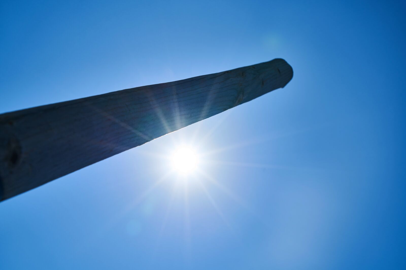 Sony a7R II sample photo. Direct, solar, monument photography