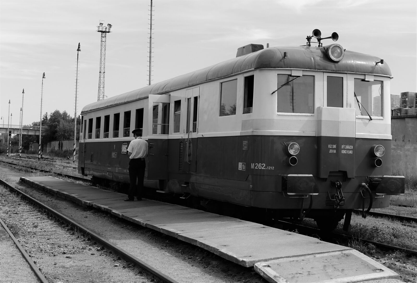 Sony Cyber-shot DSC-RX100 IV sample photo. Old train, prague, czech photography