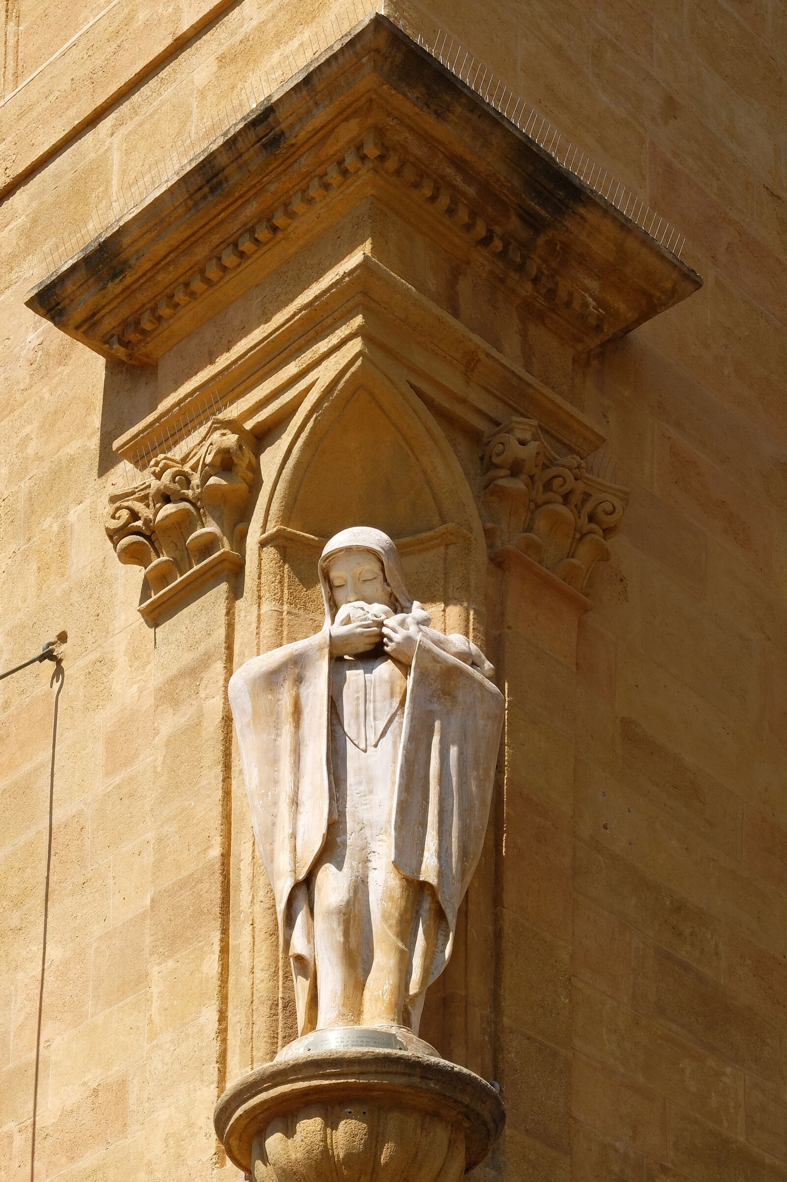 Fujifilm X30 sample photo. Statue, virgin mary, architecture photography