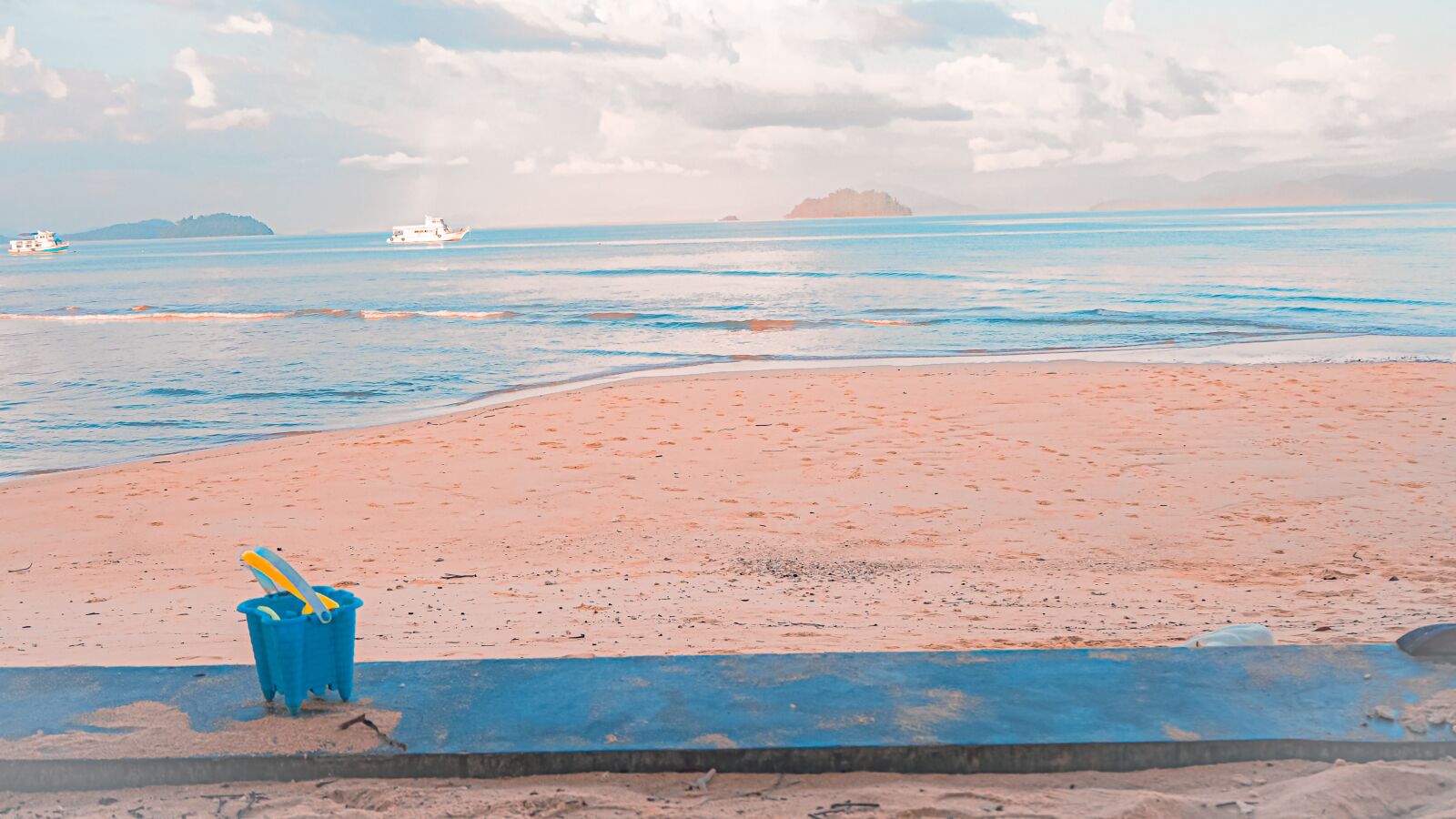 Olympus OM-D E-M10 III sample photo. Koh phayam, ranong, thailand photography