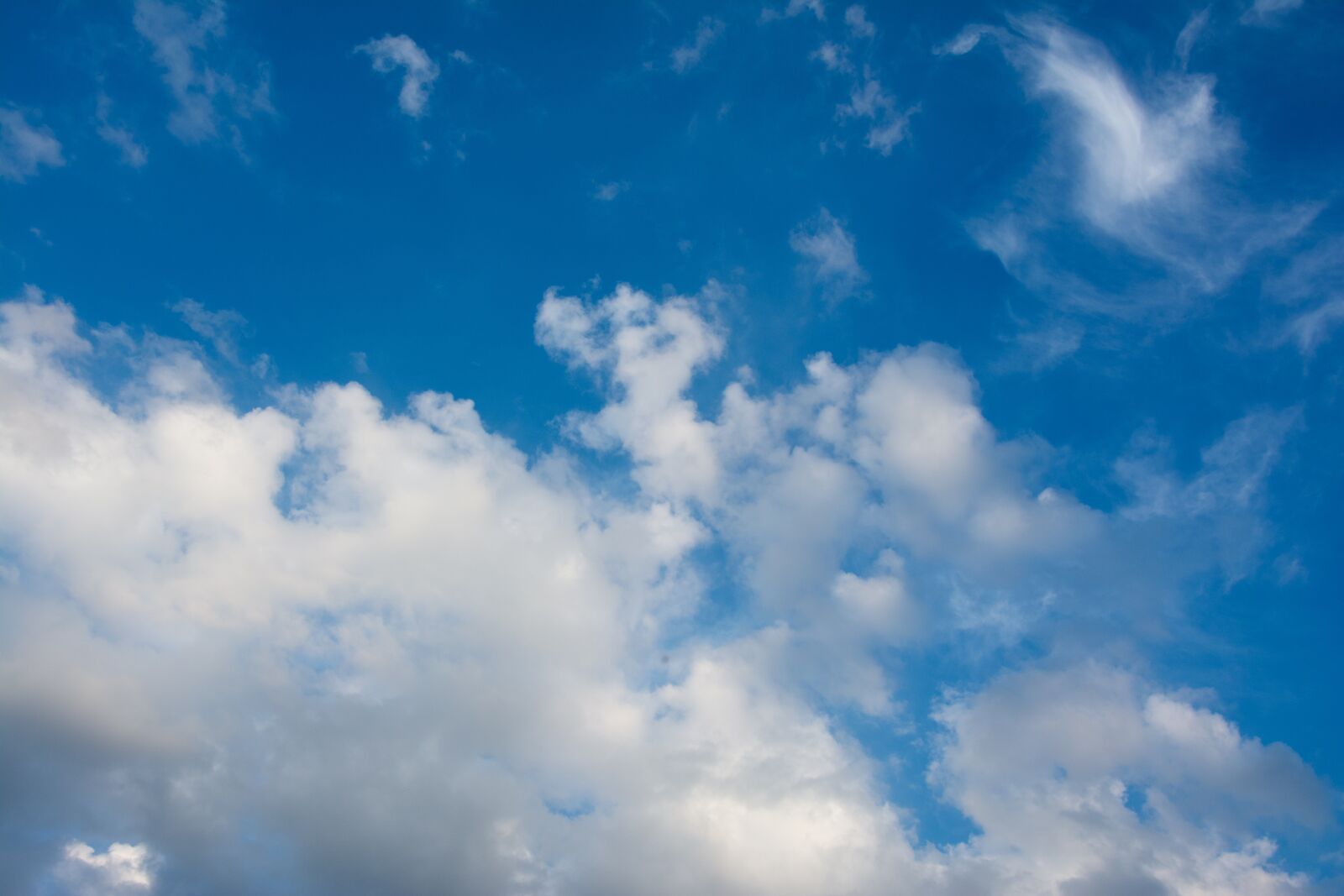 Nikon D5200 sample photo. Sky, clouds, blue photography