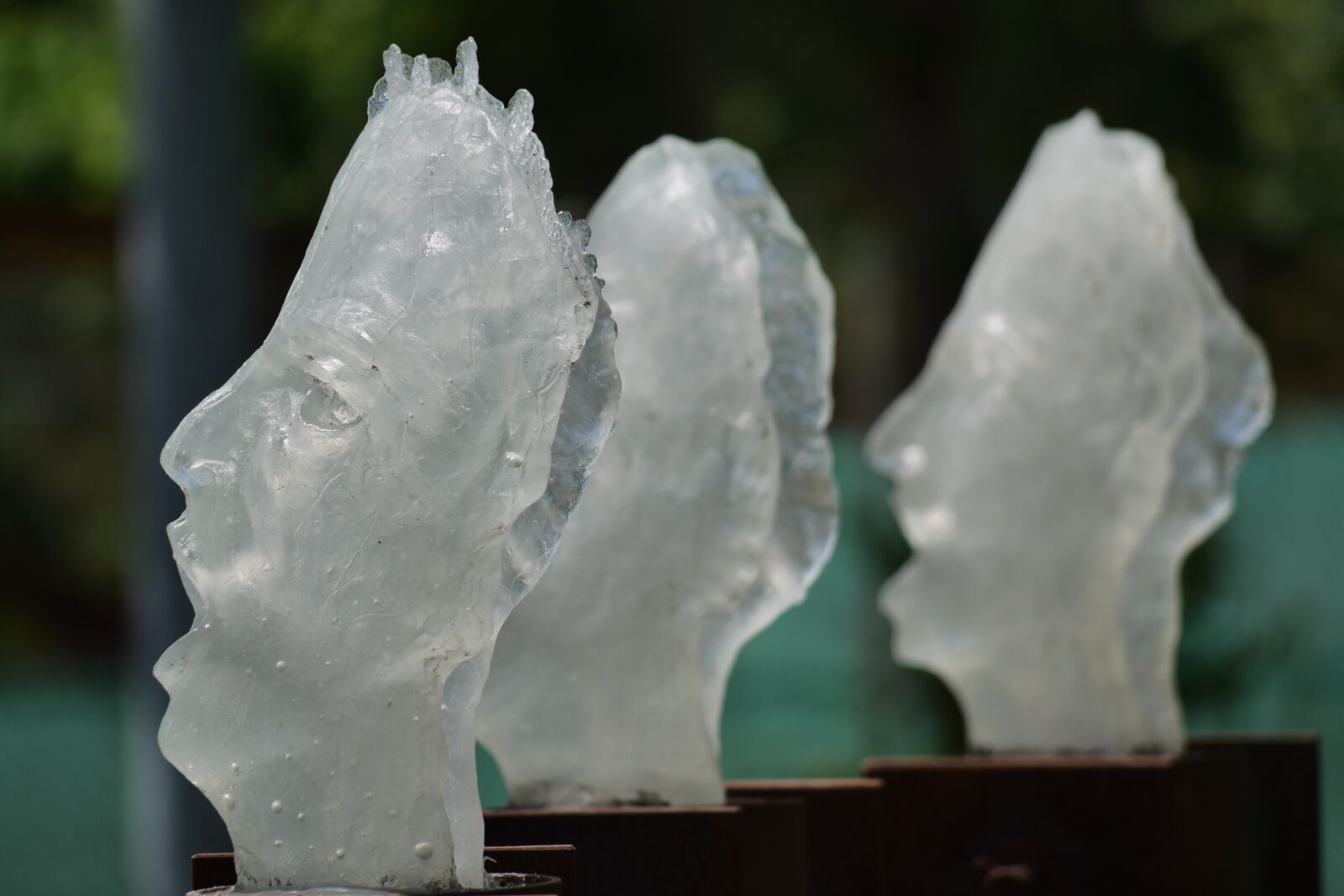 Panasonic Lumix DC-G9 sample photo. Glass, glass sculpture, art photography