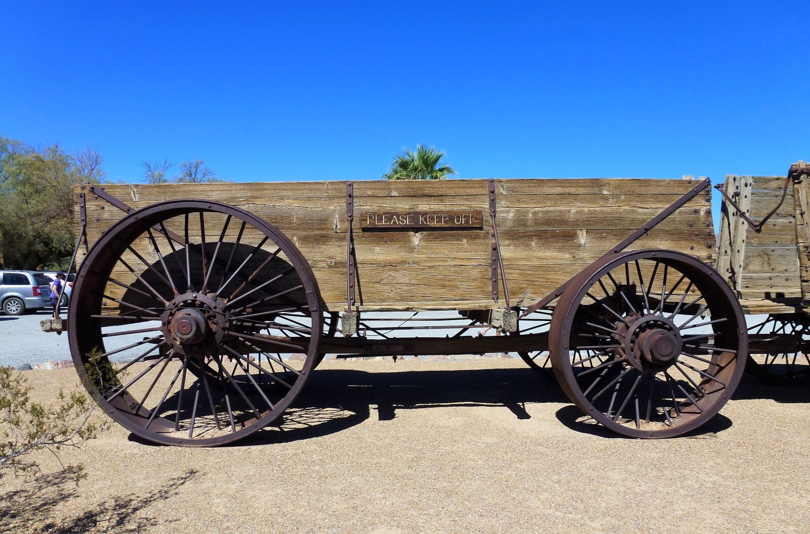 Panasonic Lumix DMC-ZS10 (Lumix DMC-TZ20 / Lumix DMC-TZ22) sample photo. Transport, usa wheel, carry photography
