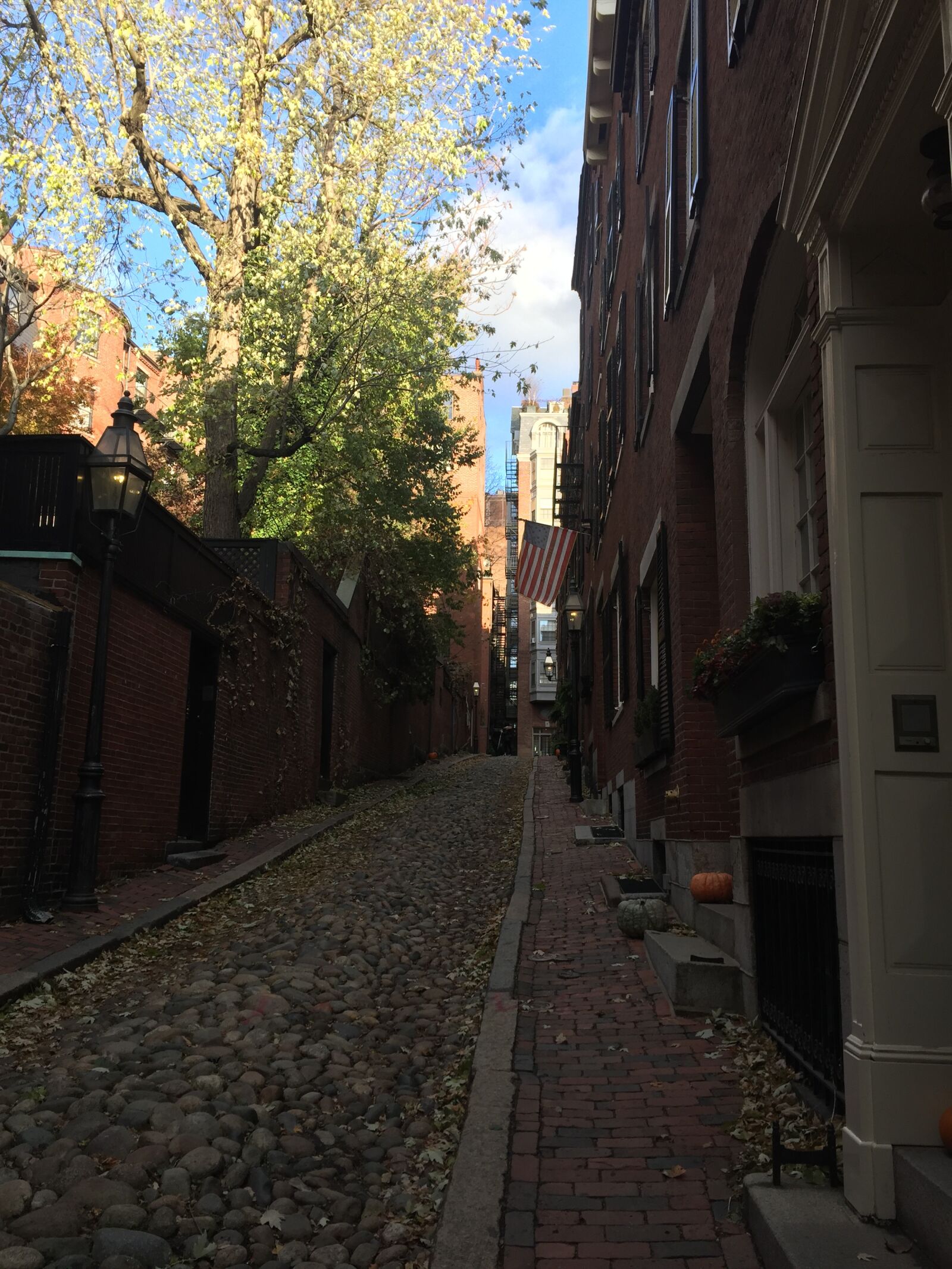 Apple iPhone 6 sample photo. Boston, beacon hill, back photography
