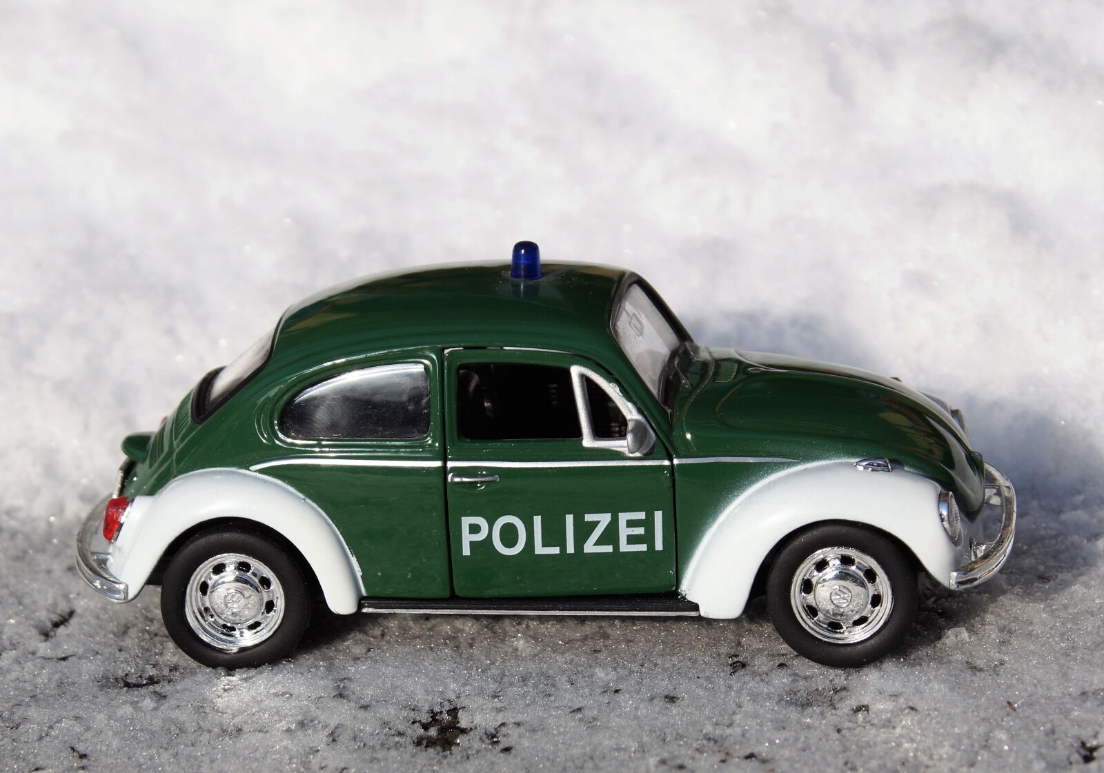 Sony DT 18-70mm F3.5-5.6 sample photo. Model car, auto, vw photography