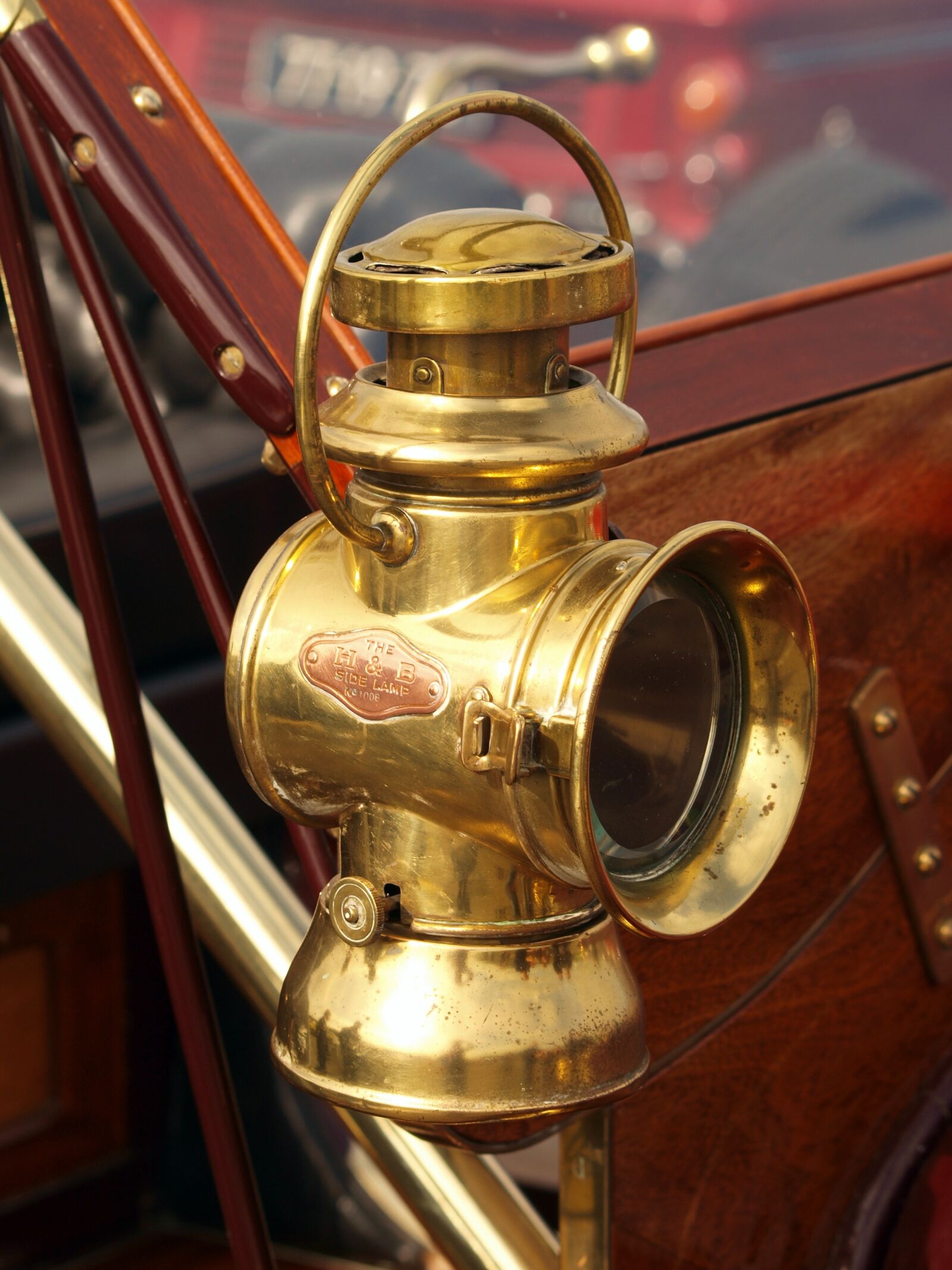 Olympus E-520 (EVOLT E-520) sample photo. Squire, straker, ornament photography