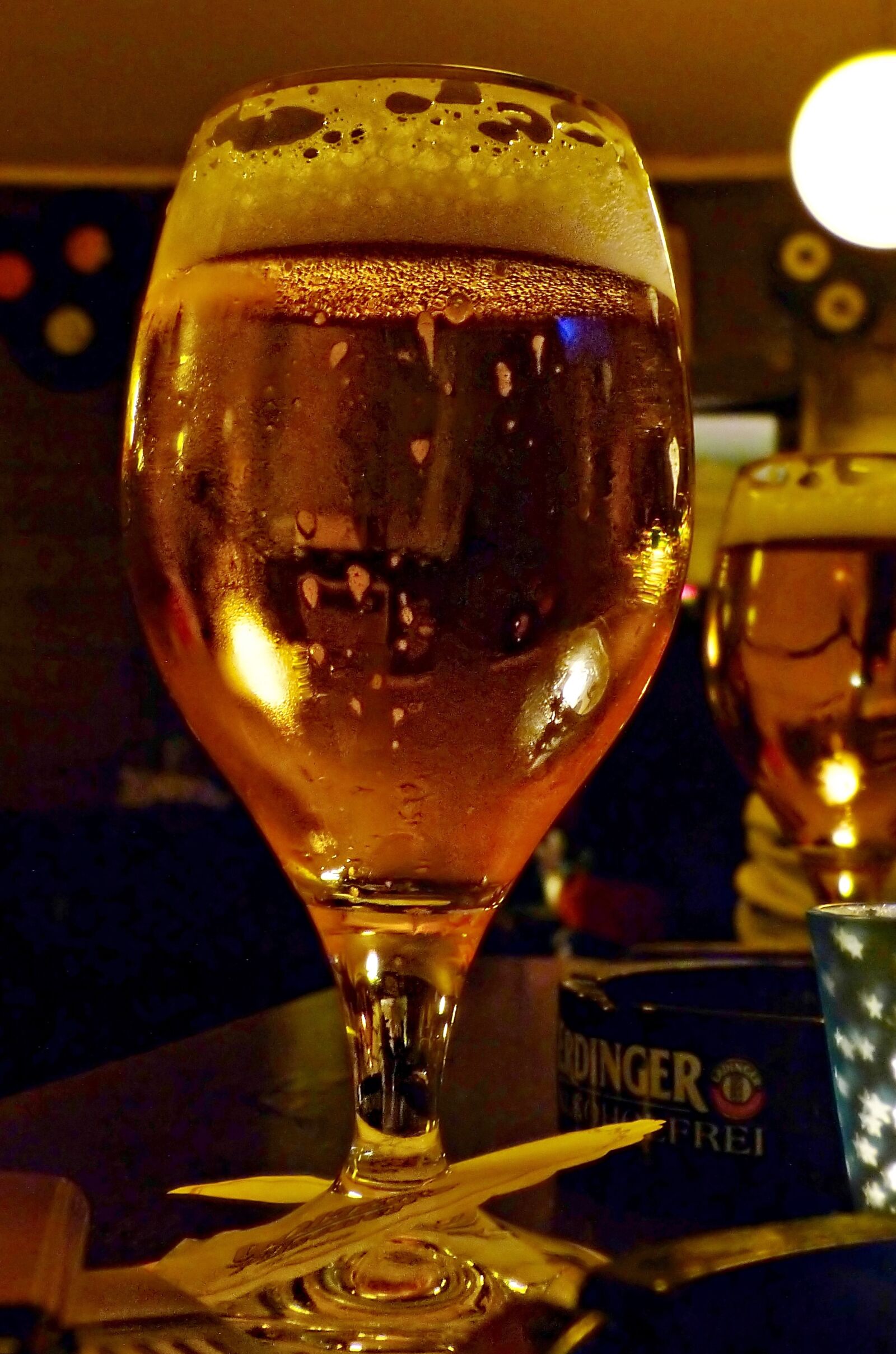 Panasonic Lumix DMC-FZ150 sample photo. Beer, glass, alcohol photography