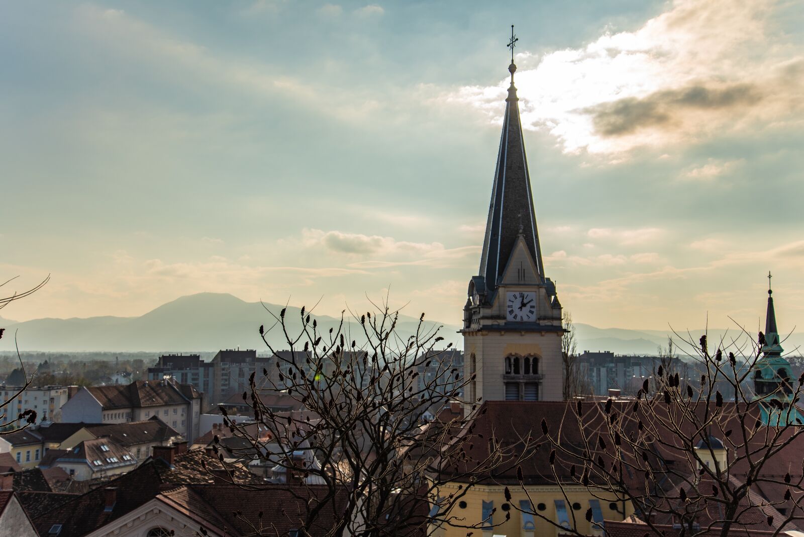 Nikon D750 sample photo. Ljubljana, winter, autumn photography