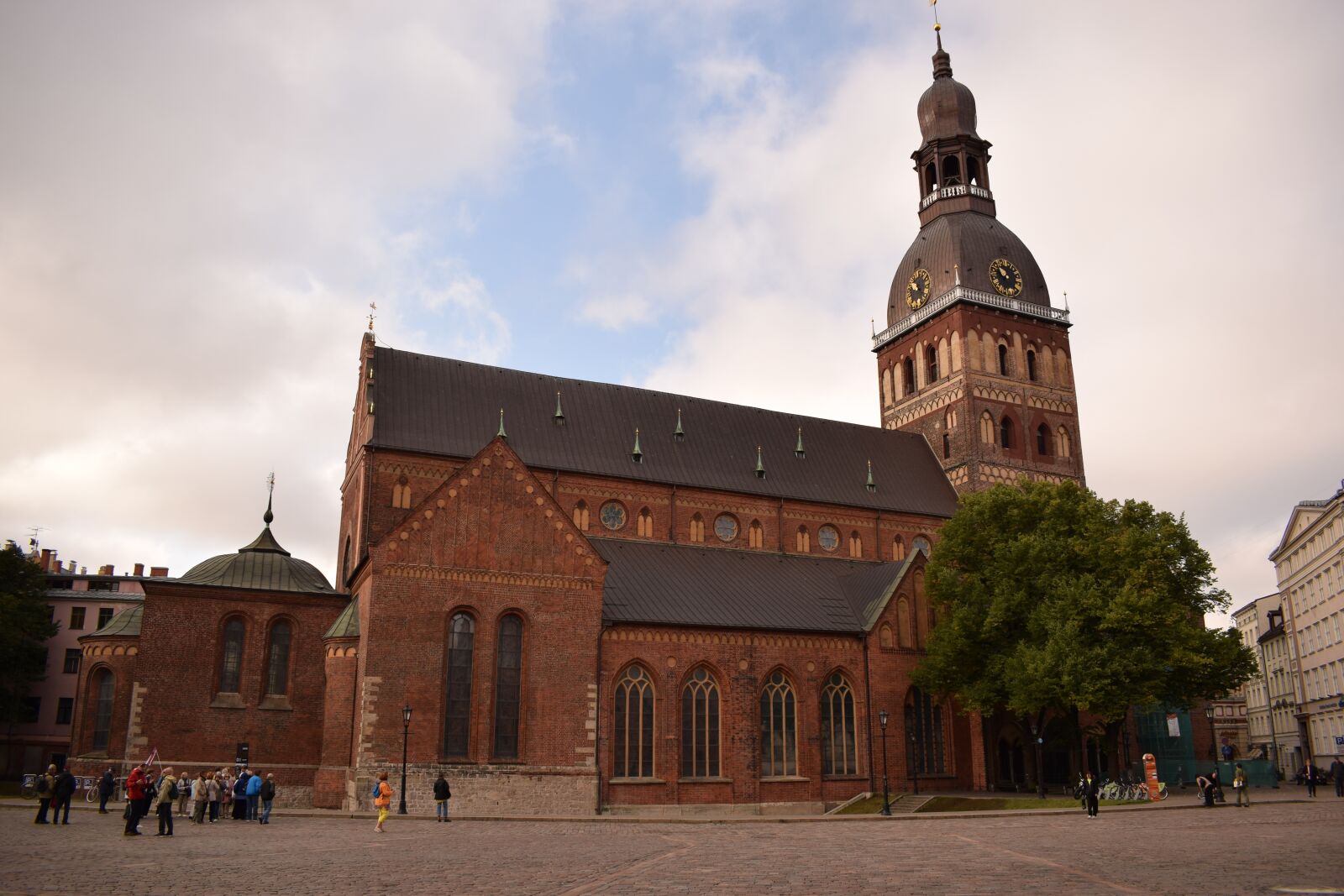 Nikon D3300 sample photo. Cathedral, square, riga photography