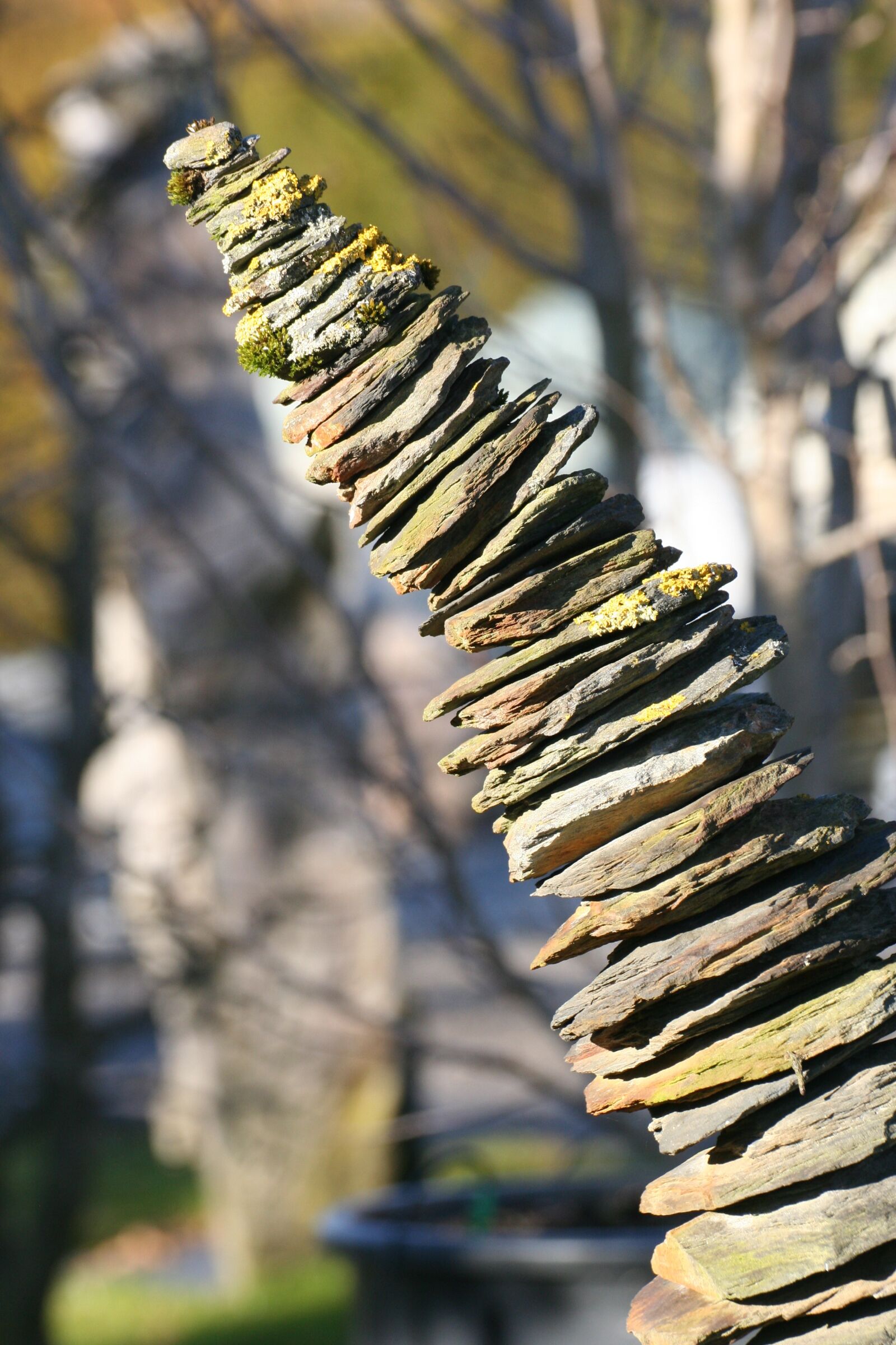 Canon EOS 350D (EOS Digital Rebel XT / EOS Kiss Digital N) sample photo. Stone column, crooked, tower photography