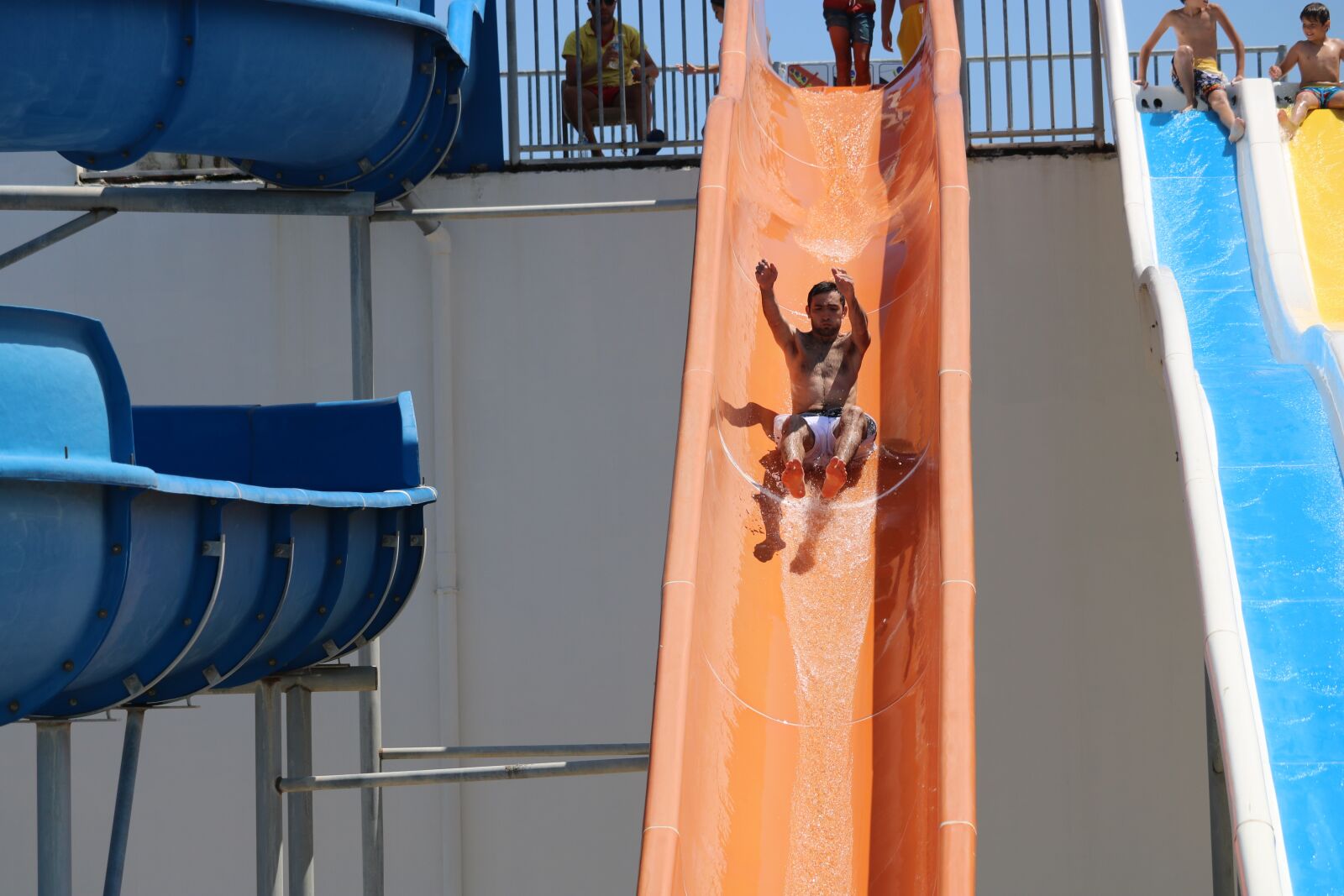 Canon EOS 750D (EOS Rebel T6i / EOS Kiss X8i) sample photo. Holiday, summer photography