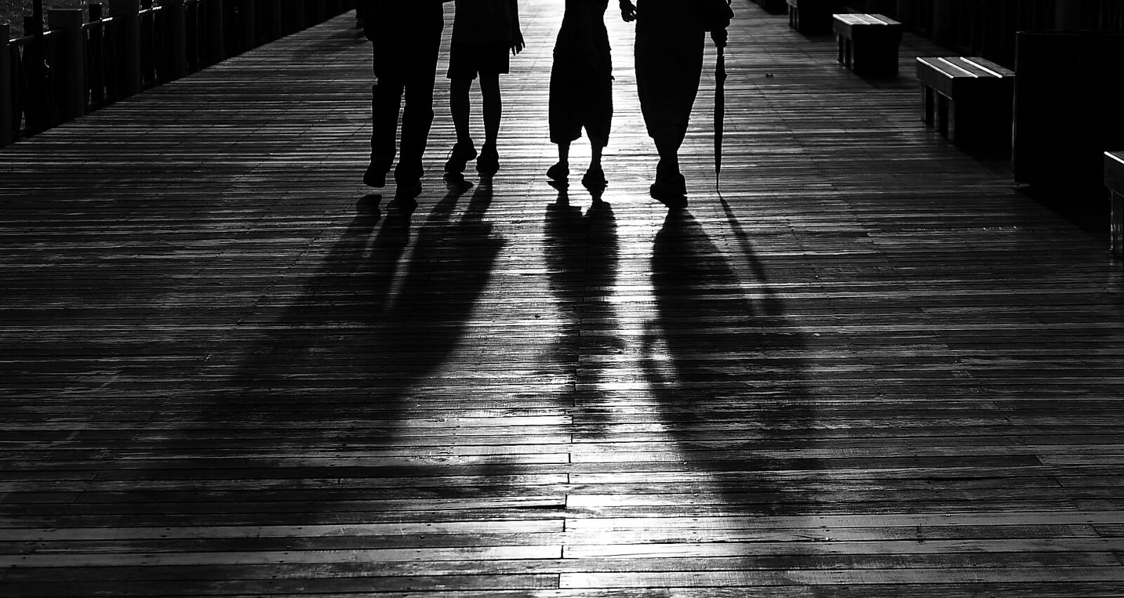 Canon EOS 600D (Rebel EOS T3i / EOS Kiss X5) sample photo. Silhouette, of, 4, person, walking photography