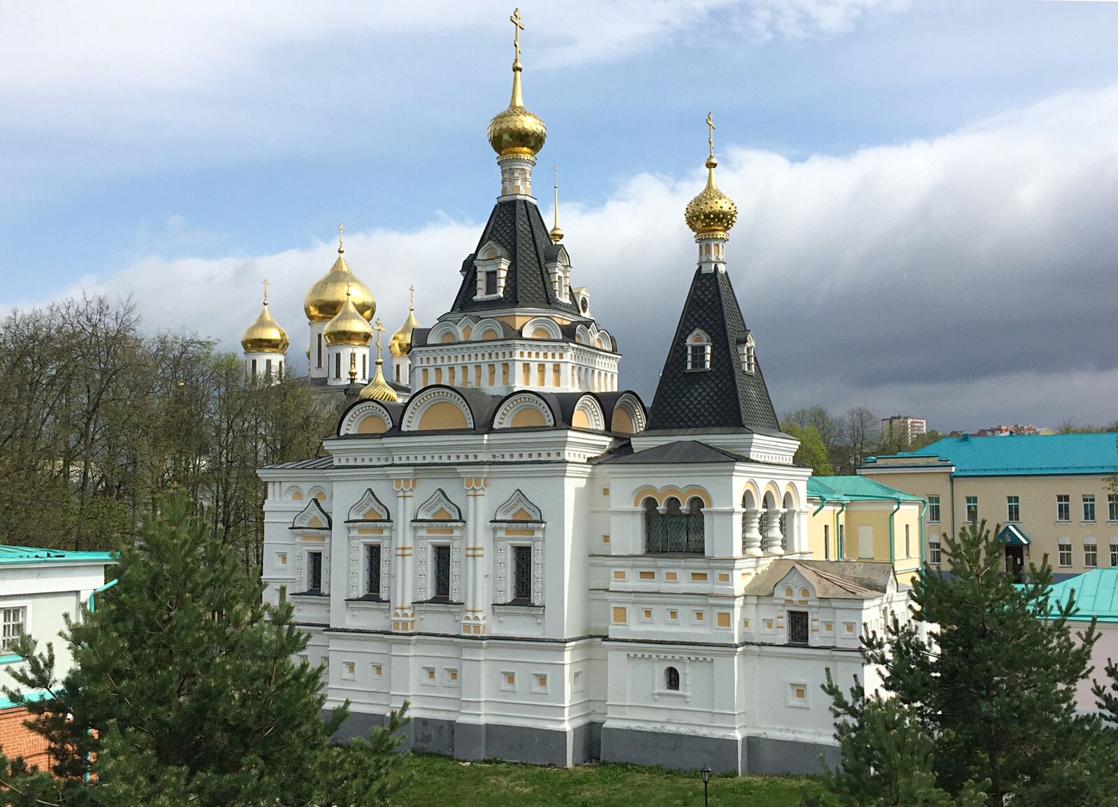 Apple iPhone 6 sample photo. Dmitrov, museum, dmitrov kremlin photography