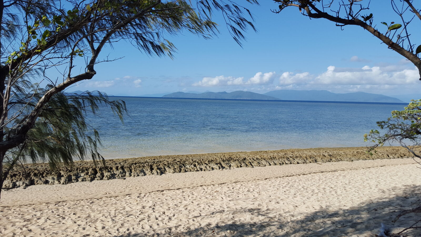 Samsung Galaxy S6 sample photo. Beach, island, ocean, tropical photography