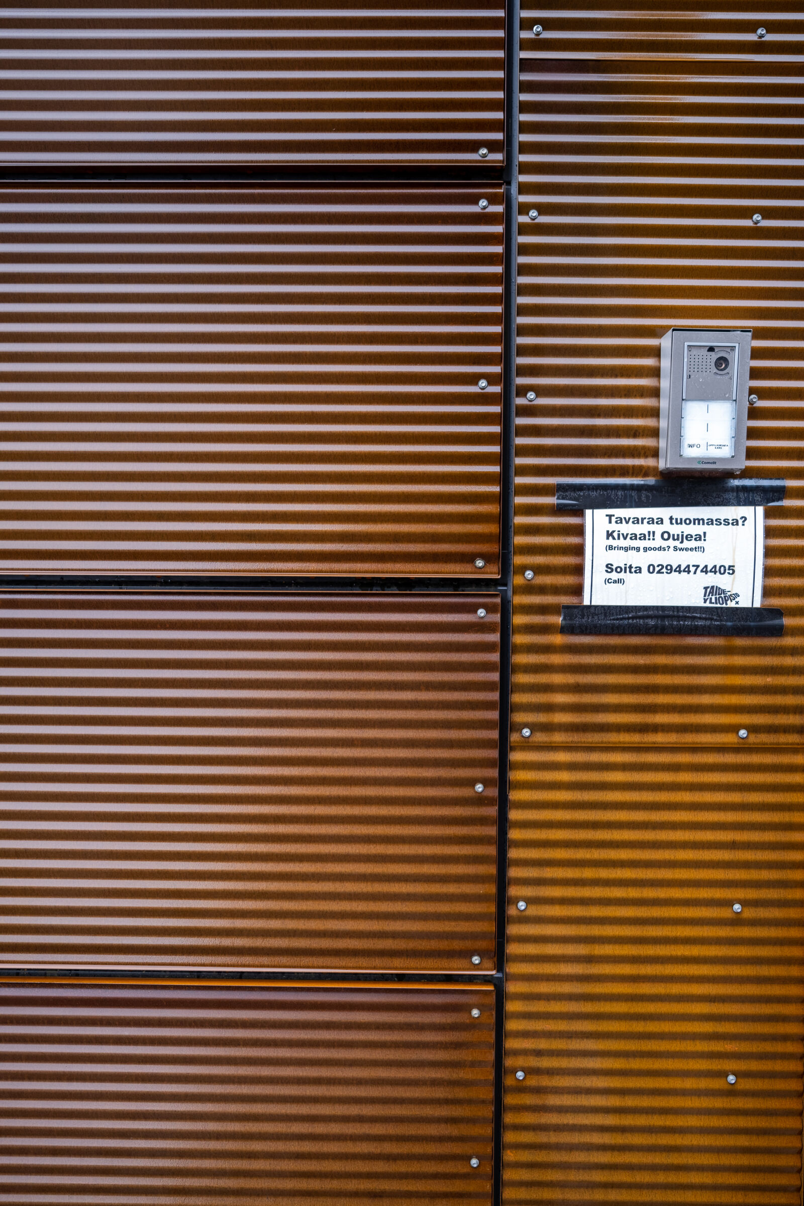 Fujifilm X-T4 + Fujifilm XF 18mm F1.4 R LM WR sample photo. Delivery door sign photography