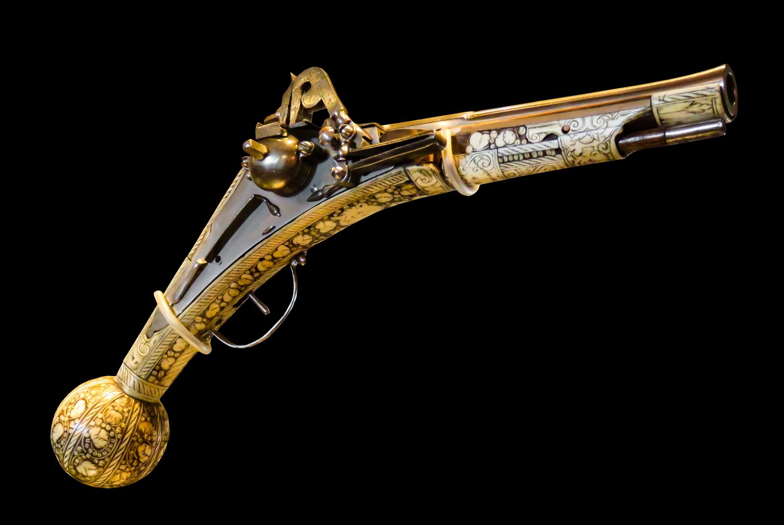 Canon PowerShot SX710 HS sample photo. Pistol, old, weapon photography